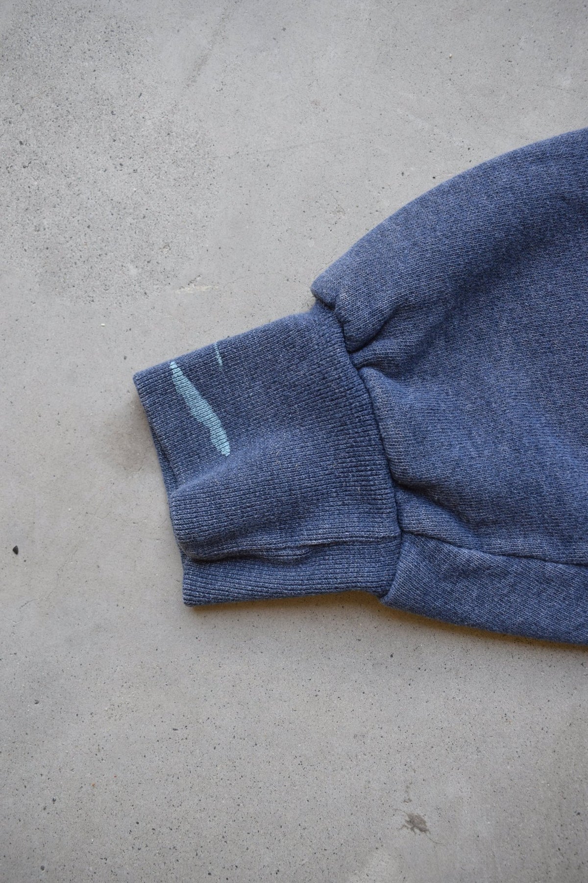 Russell Athletic Faded Navy Crewneck — 1990s (M) - Retrospective Store