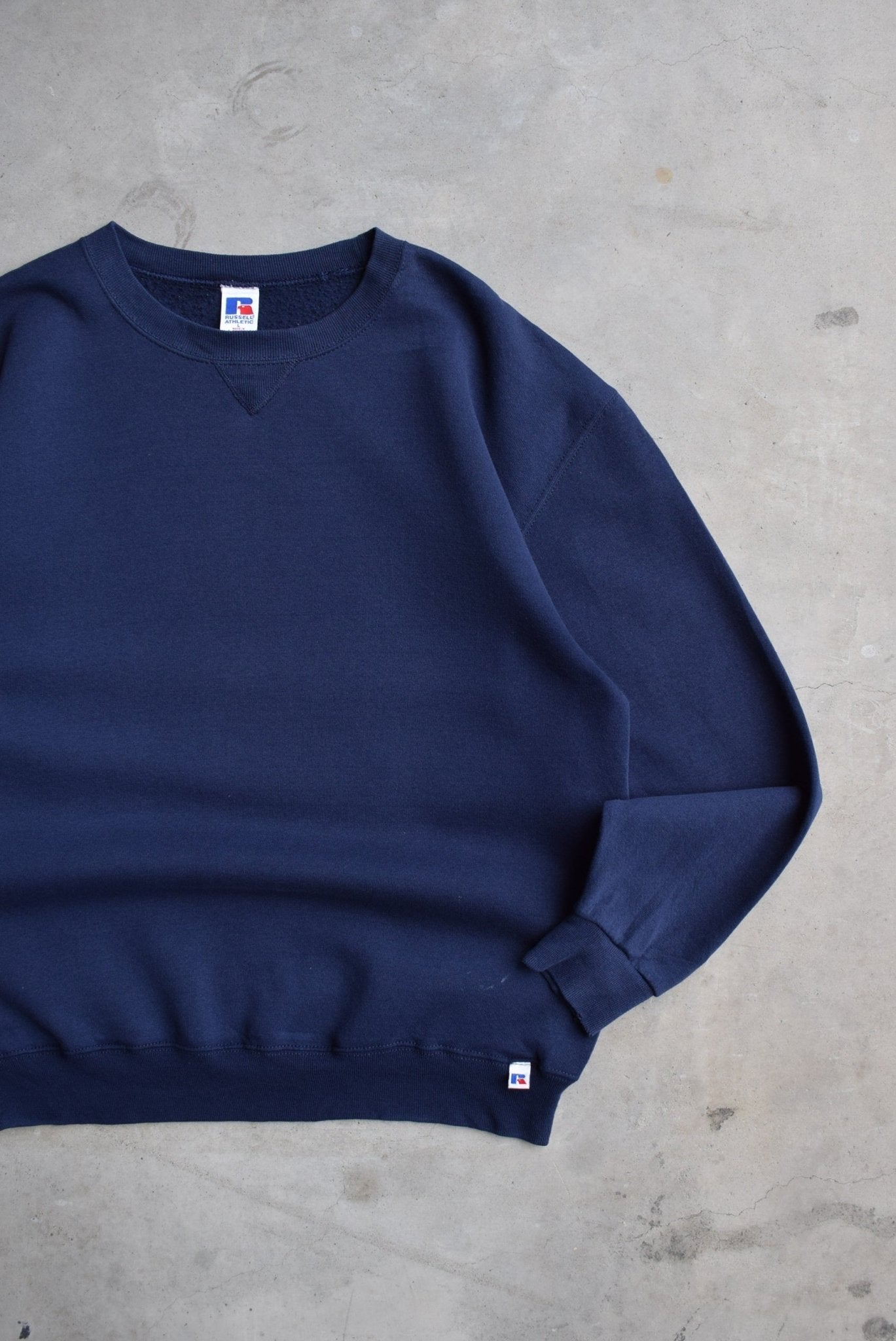 Russell Athletic Navy Crewneck — 2000s (L) - Retrospective Store