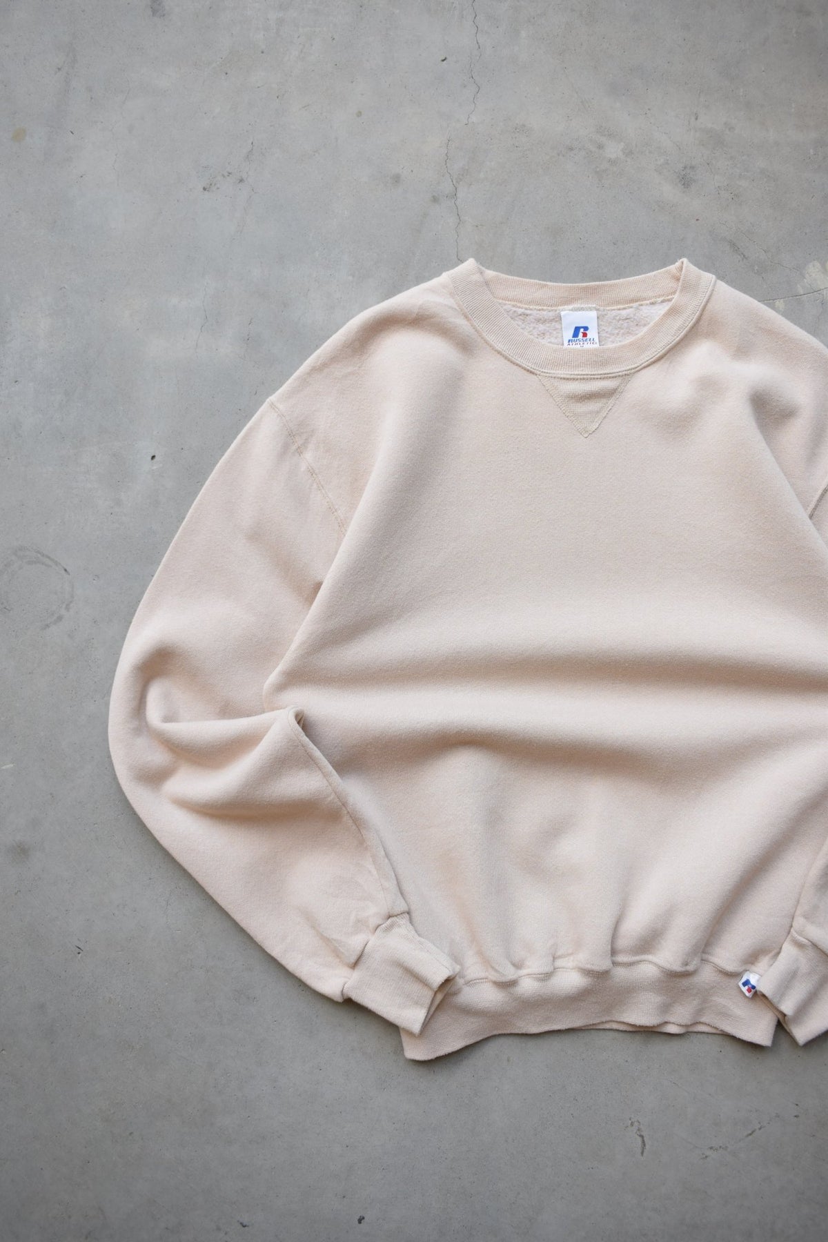Russell Athletic Tan Crewneck — 1990s (M) - Retrospective Store