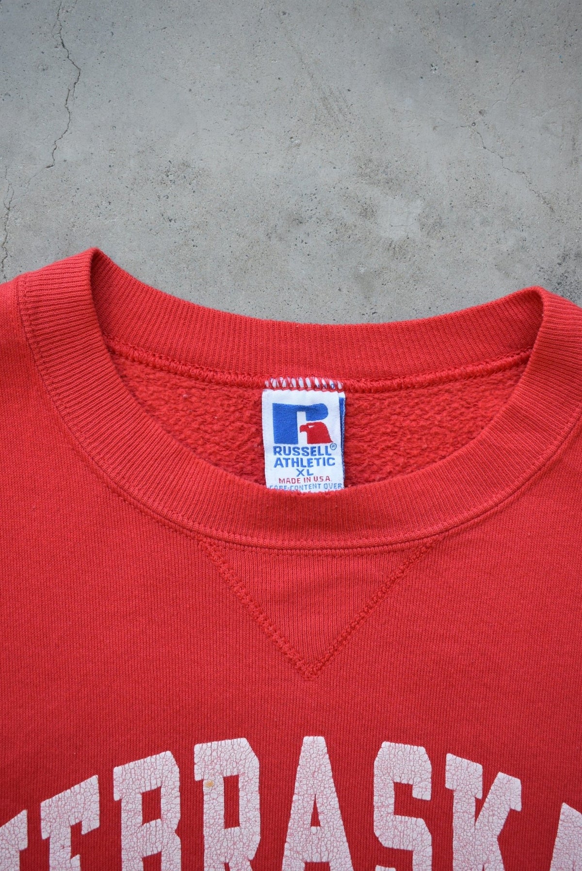Russell Athletic x Nebraska College of Dentistry Red Graphic Crewneck — 1990s (L) - Retrospective Store