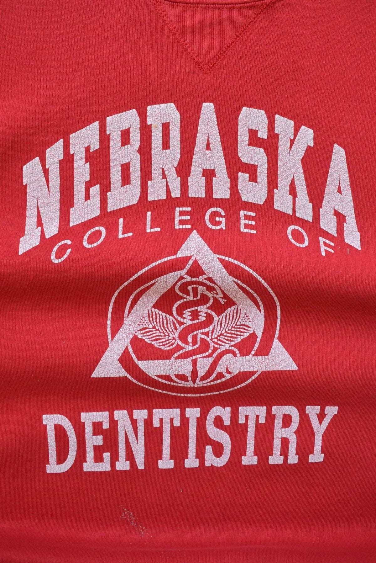 Russell Athletic x Nebraska College of Dentistry Red Graphic Crewneck — 1990s (L) - Retrospective Store