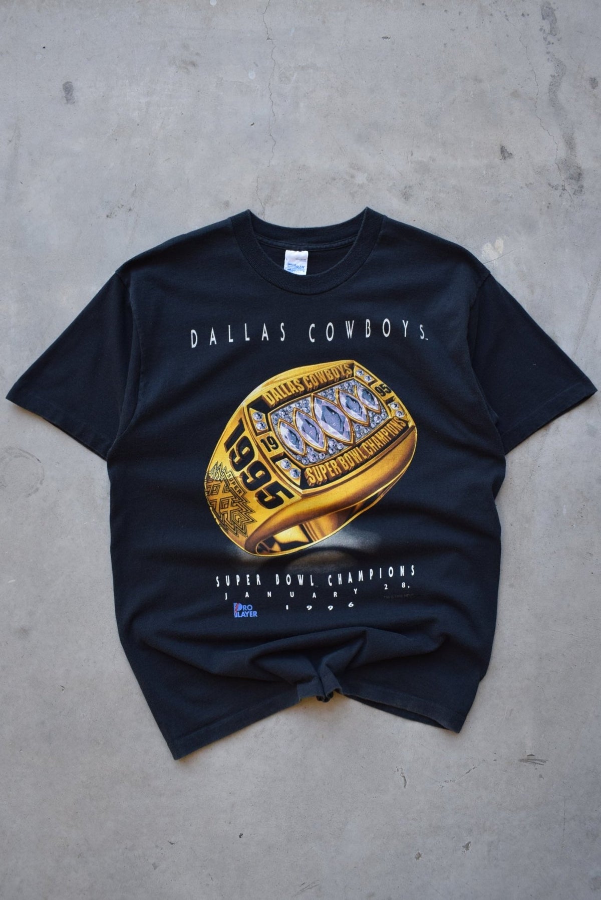 Salem x NFL Dallas Cowboys Champions Black Graphic Tee — 1995 (L) - Retrospective Store