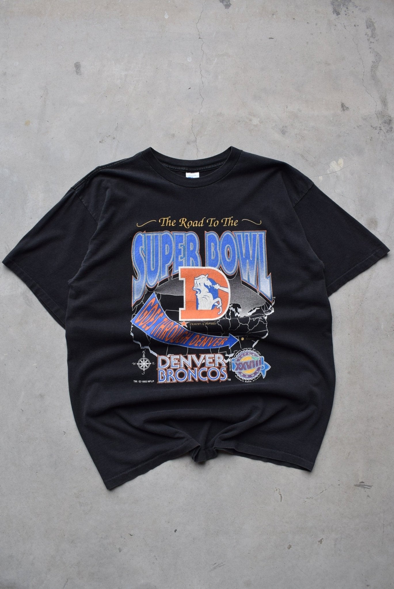 Salem x NFL Denver Broncos Superbowl Black Graphic Tee — 1993 (XL) - Retrospective Store