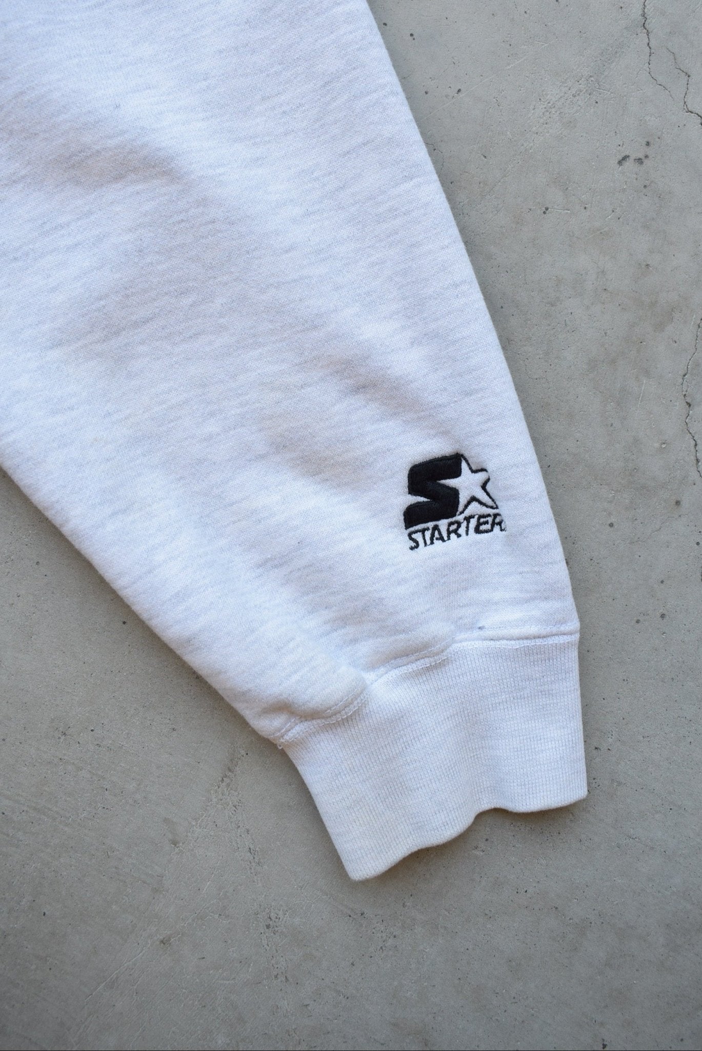 Starter x Minnesota State University Grey Embroidered Crewneck — 1991 (L) - Retrospective Store