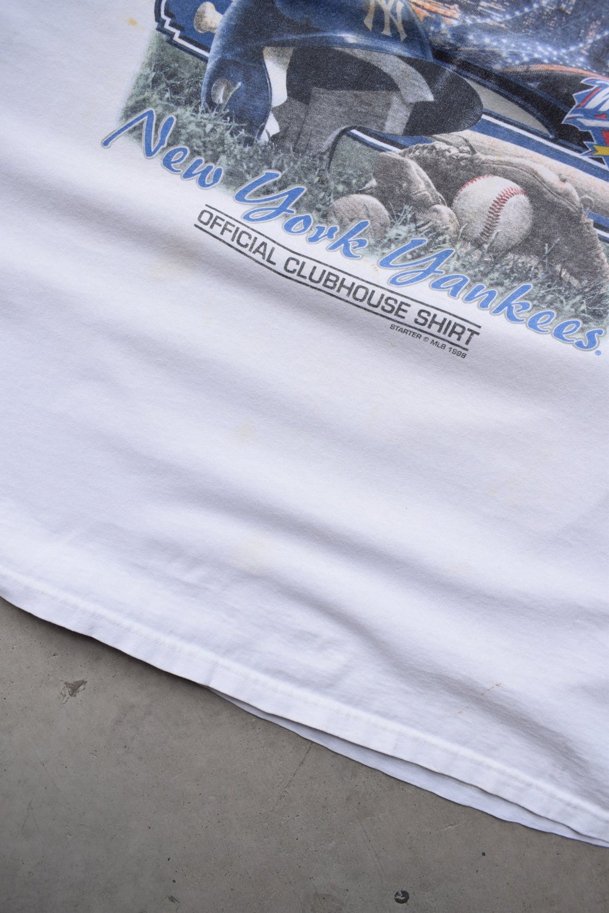 Starter x MLB New York Yankees World Series Champions White Graphic Tee — 1990s (XL/XXL) - Retrospective Store
