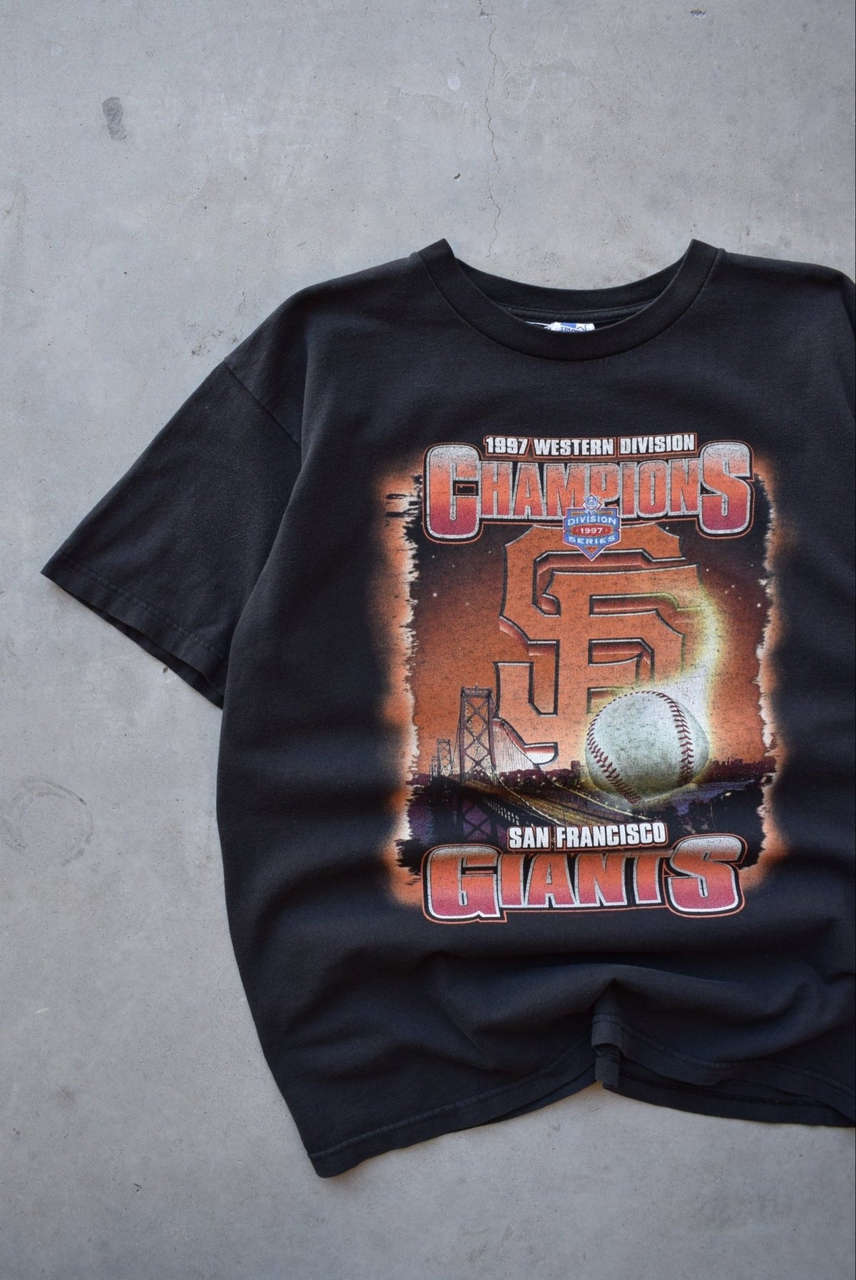 Starter x MLB San Francisco Giants Black Graphic Tee — 1997 (XL) - Retrospective Store
