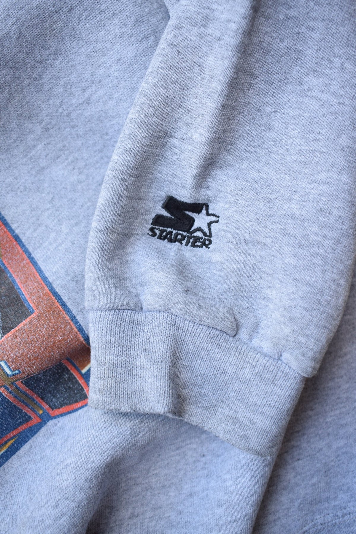 Starter x NFL Denver Broncos Superbowl XXXII Champions Grey Graphic Crewneck — 1998 (L) - Retrospective Store
