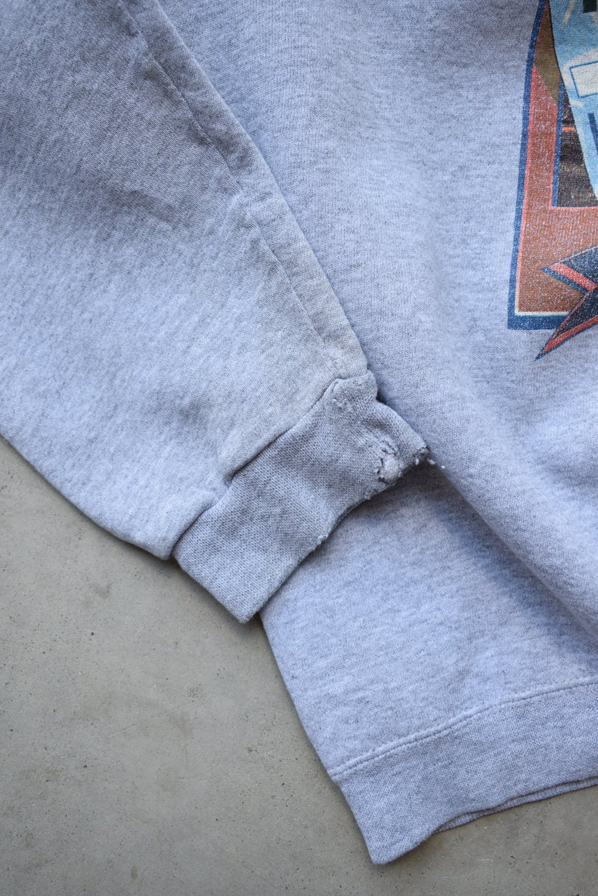 Starter x NFL Denver Broncos Superbowl XXXII Champions Grey Graphic Crewneck — 1998 (L) - Retrospective Store