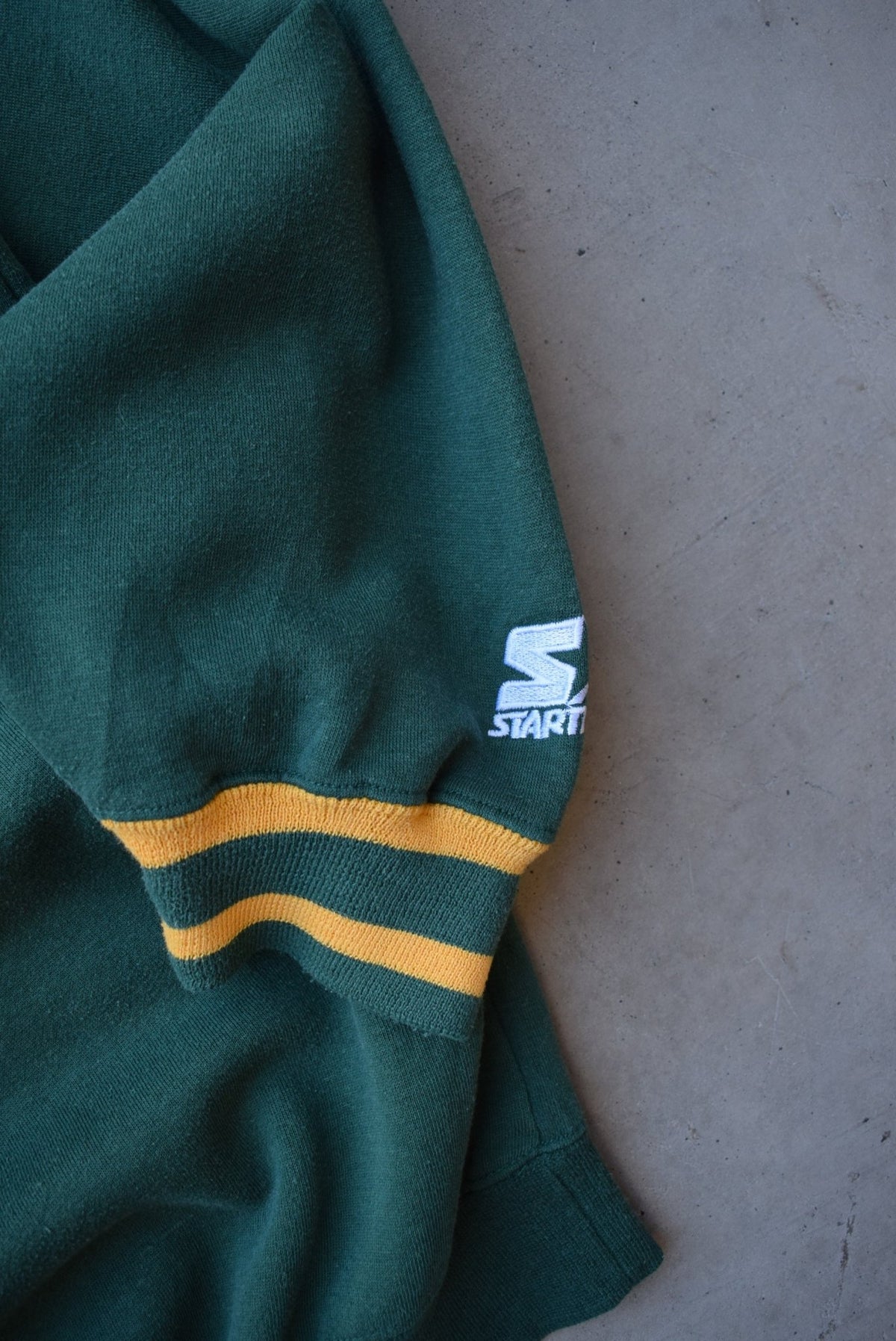 Starter x NFL Green Bay Packers Green Embroidered Crewneck — 2000s (XL) - Retrospective Store
