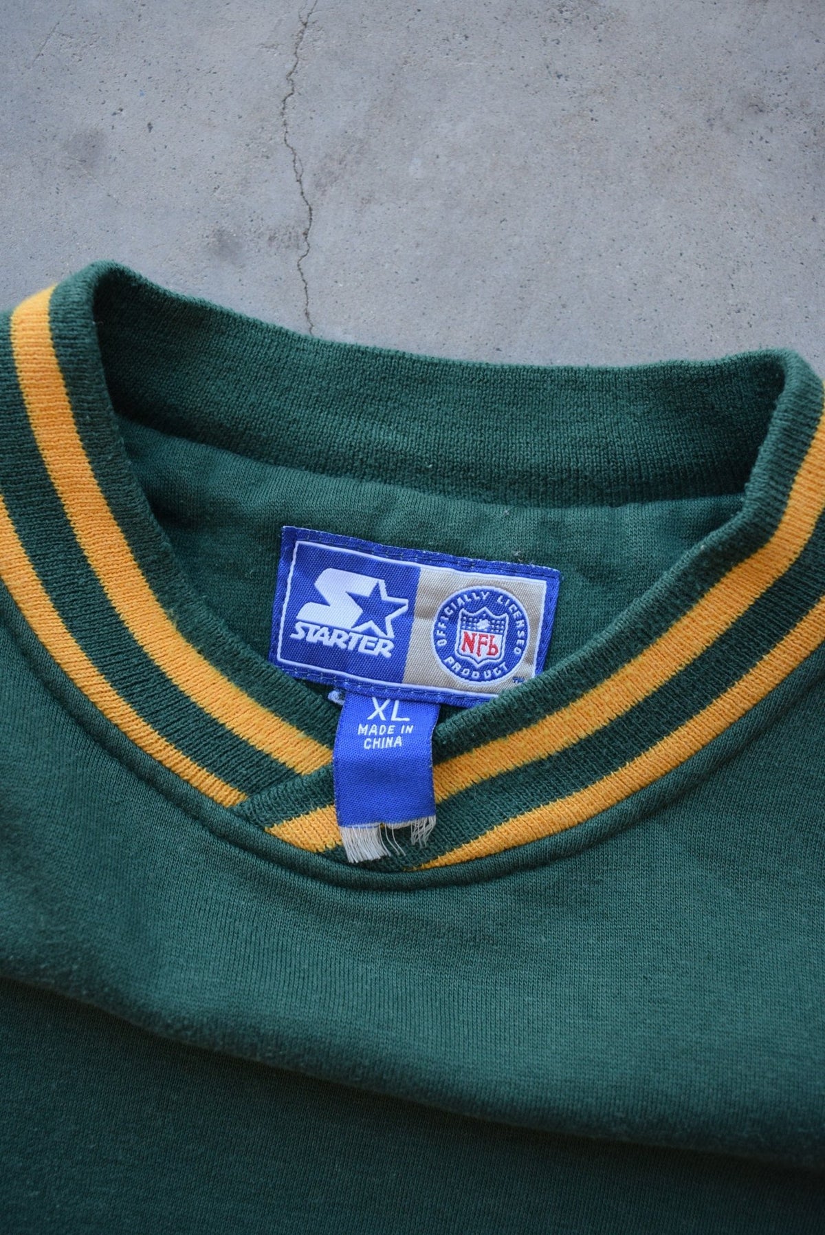 Starter x NFL Green Bay Packers Green Embroidered Crewneck — 2000s (XL) - Retrospective Store