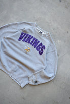 Starter x NFL Minnesota Vikings Grey Embroidered Crewneck — 2000s (M) - Retrospective Store
