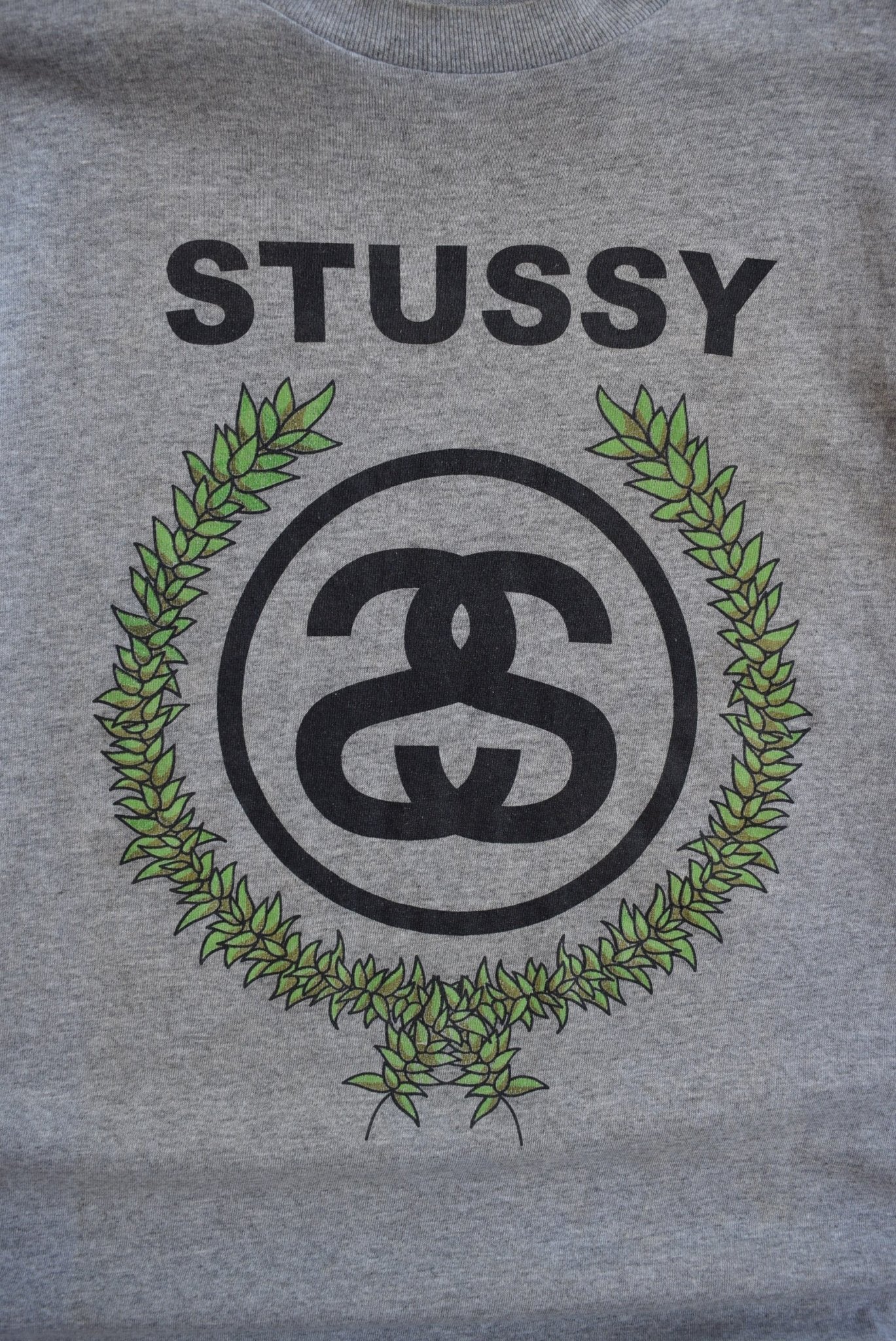 Stussy Grey Spellout Graphic Tee — 2000s (L) - Retrospective Store