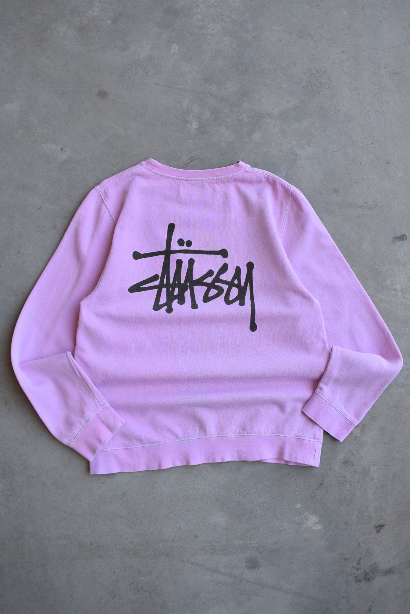 Stussy Pink Spellout Crewneck — 2000s (M) - Retrospective Store