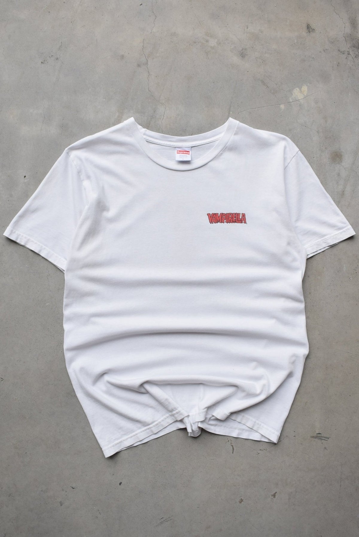 Supreme 'Vampirella' White Graphic Tee — 2000s (M/L) - Retrospective Store