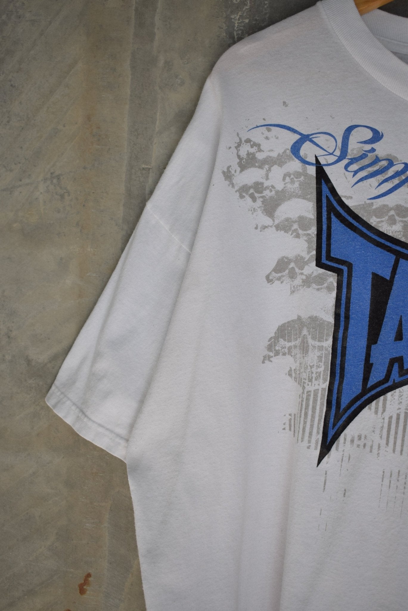 Tap Out Graphic Tee — 2000s (XL) - Retrospective Store