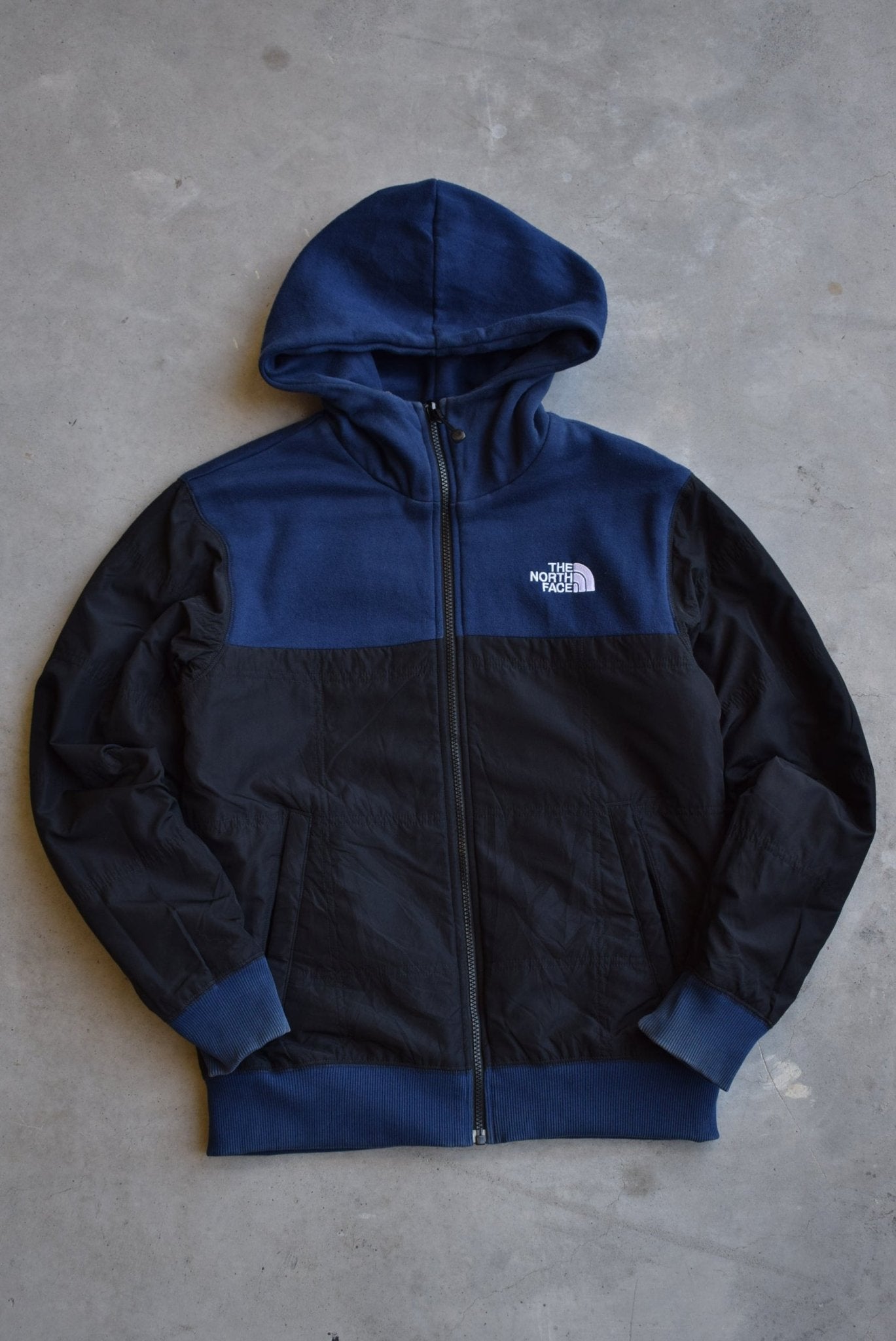 The North Face Navy & Black Embroidered Reversible Jacket — 2000s (S/M) - Retrospective Store
