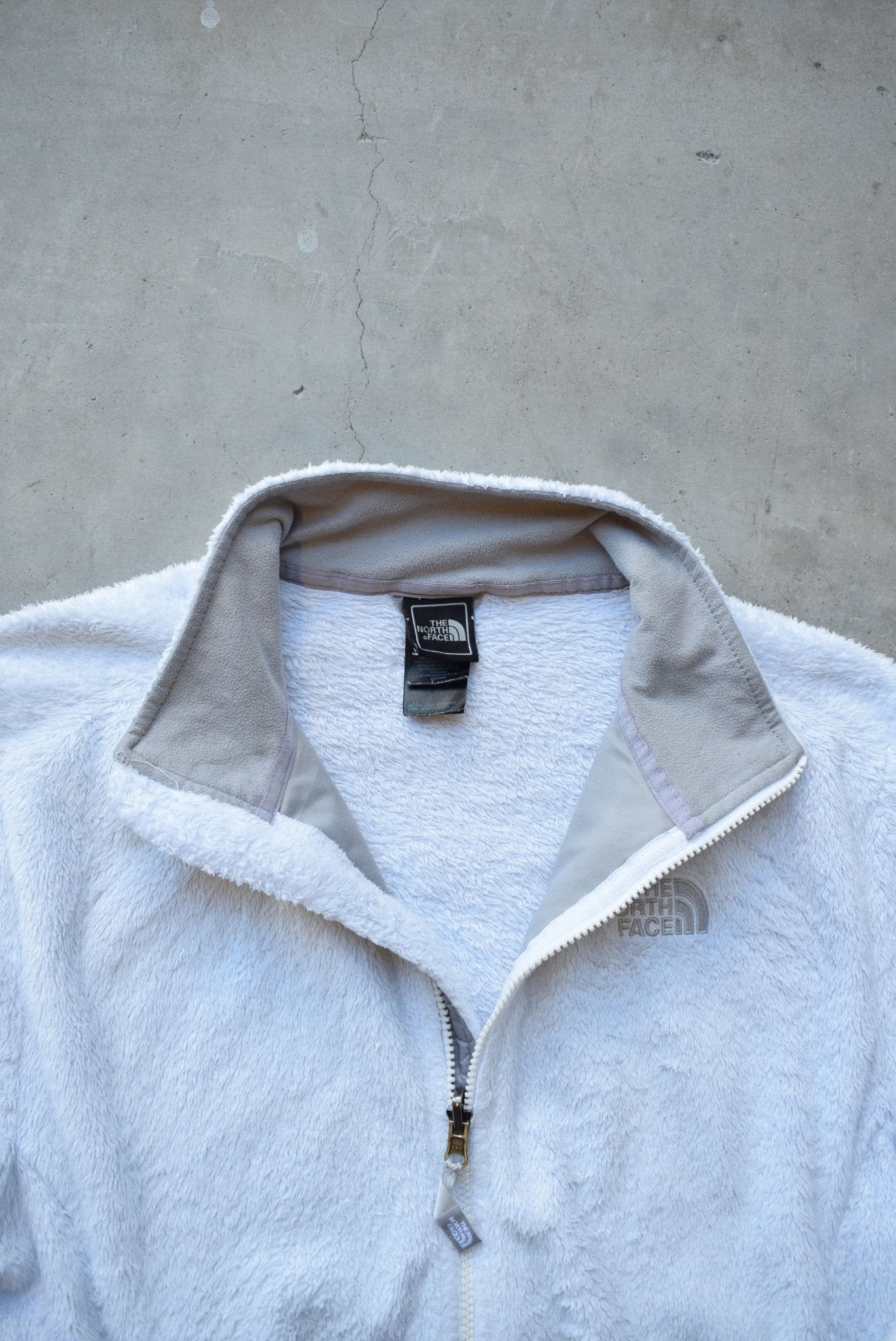 The North Face White Embroidered Teddy-Fleece Jacket — 2000s (Women's XL) - Retrospective Store