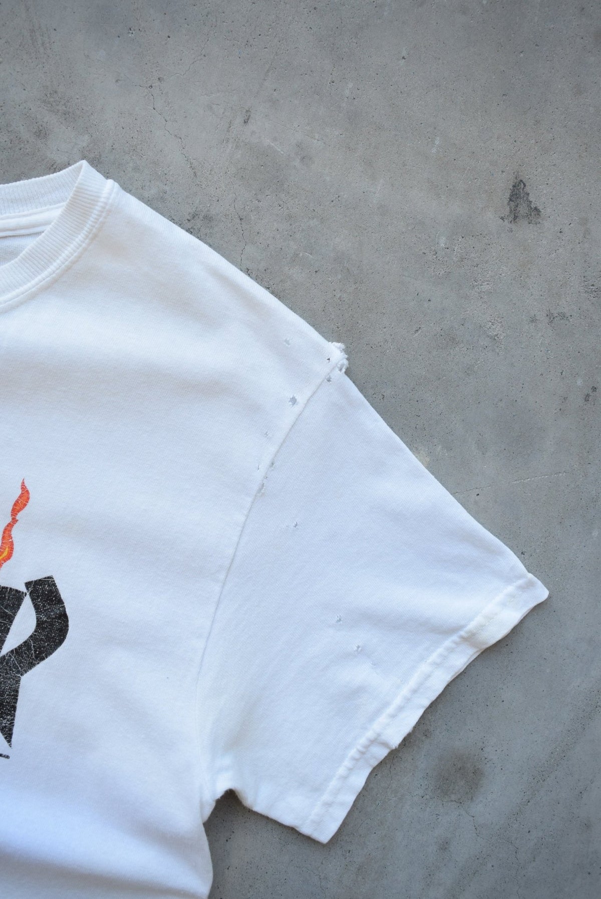 Thrasher Magazine White Graphic Tee — 2000s (S) - Retrospective Store