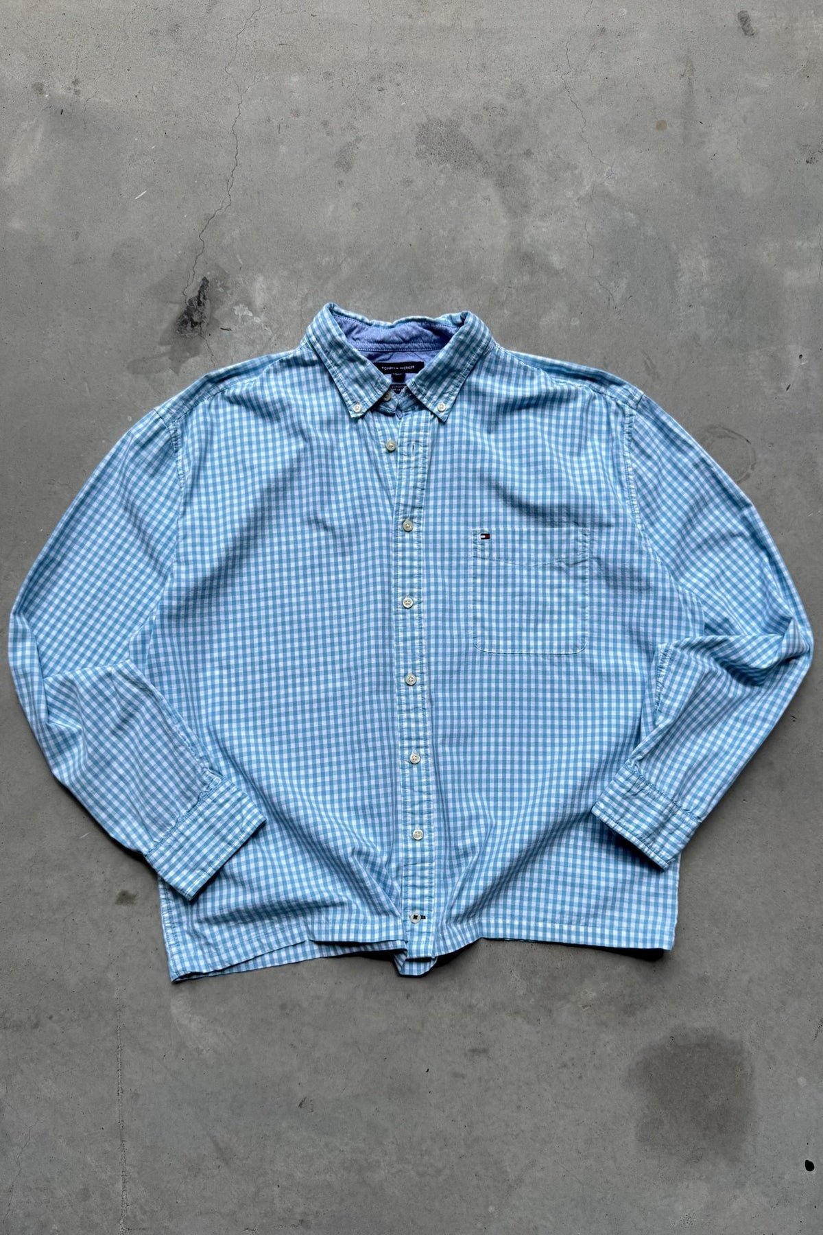 Tommy Hilfiger Baby-Blue Cropped Long Sleeve Button Up — 2000s (XL/XXL) - Retrospective Store