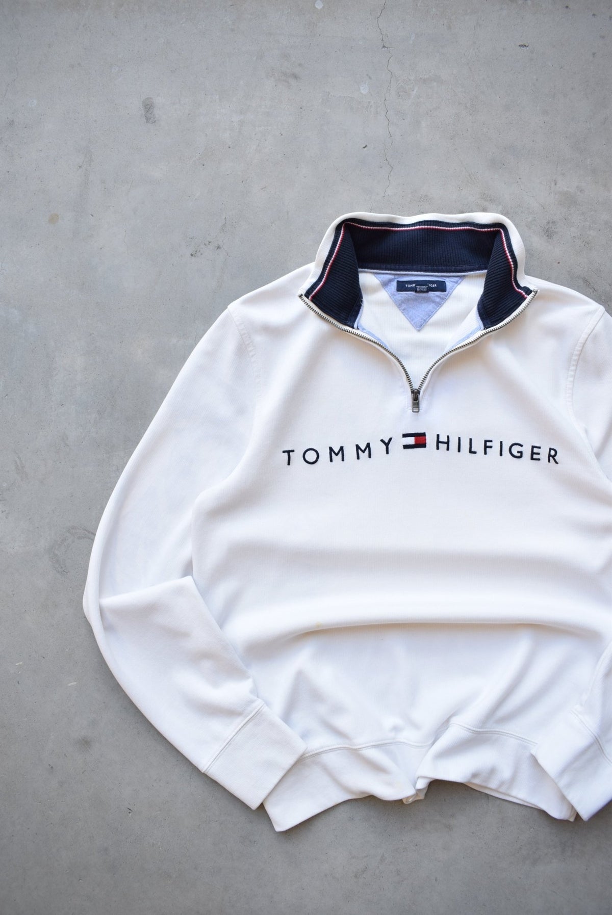 Tommy Hilfiger White Embroidered Spellout Quarter Zip — 1990s (M) - Retrospective Store