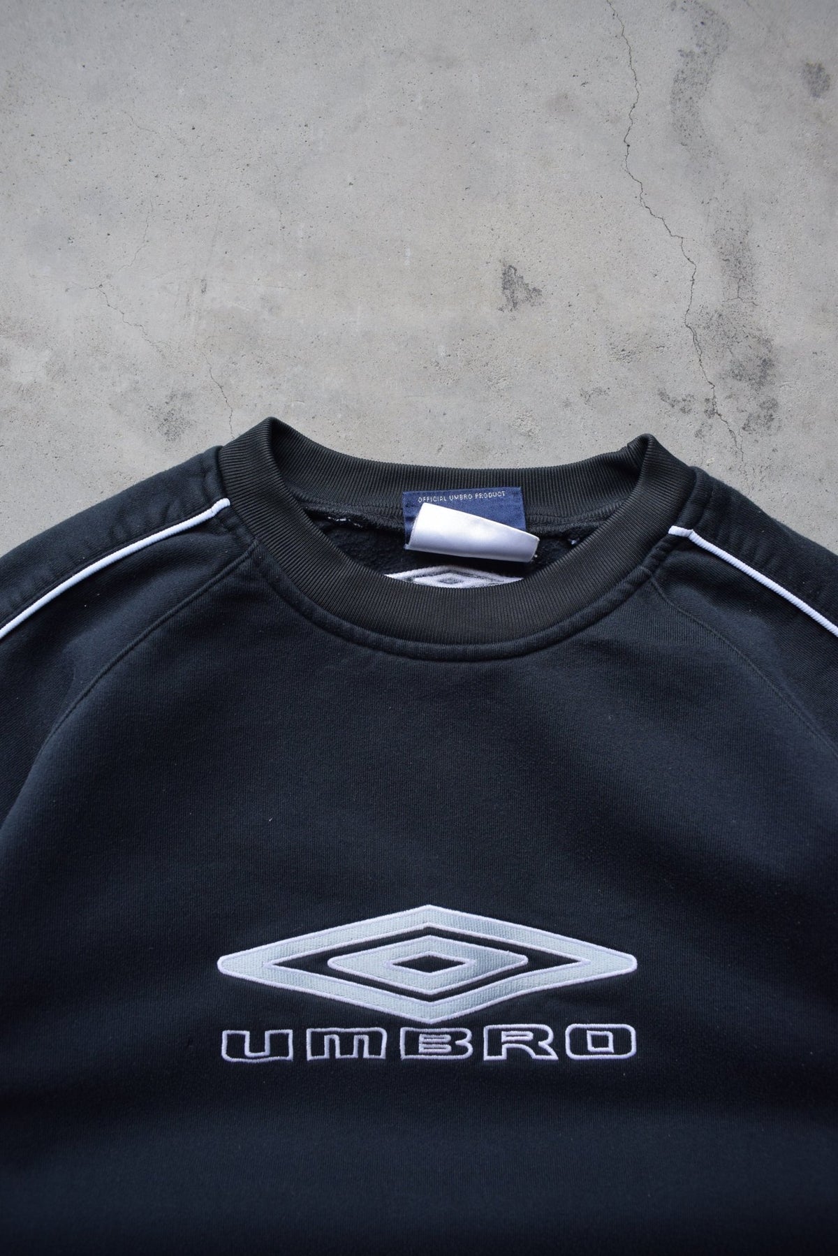 Umbro Black Embroidered Spellout Crewneck — 1990s (S) - Retrospective Store