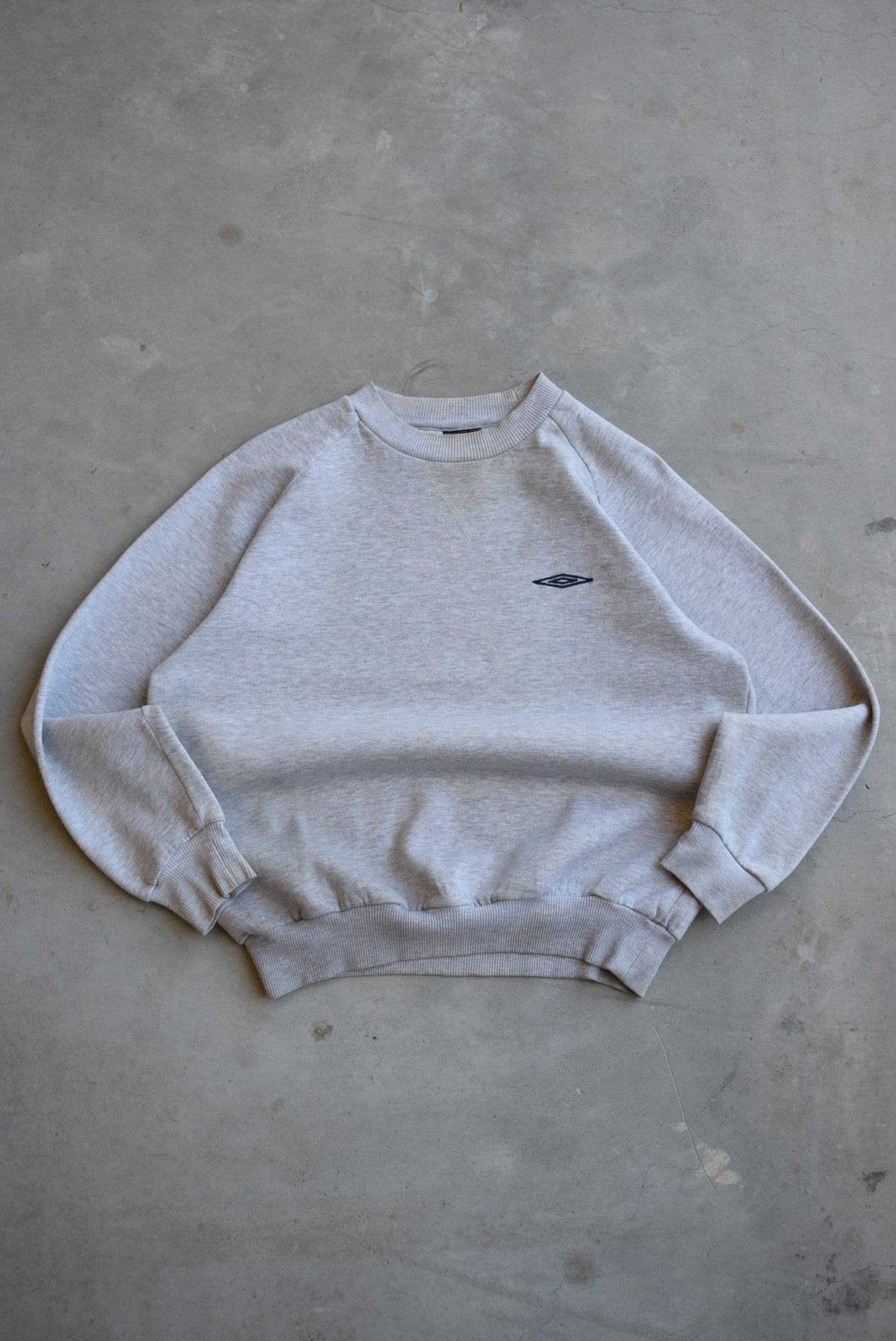 Umbro Grey Embroidered Logo Crewneck — 2000s (M) - Retrospective Store
