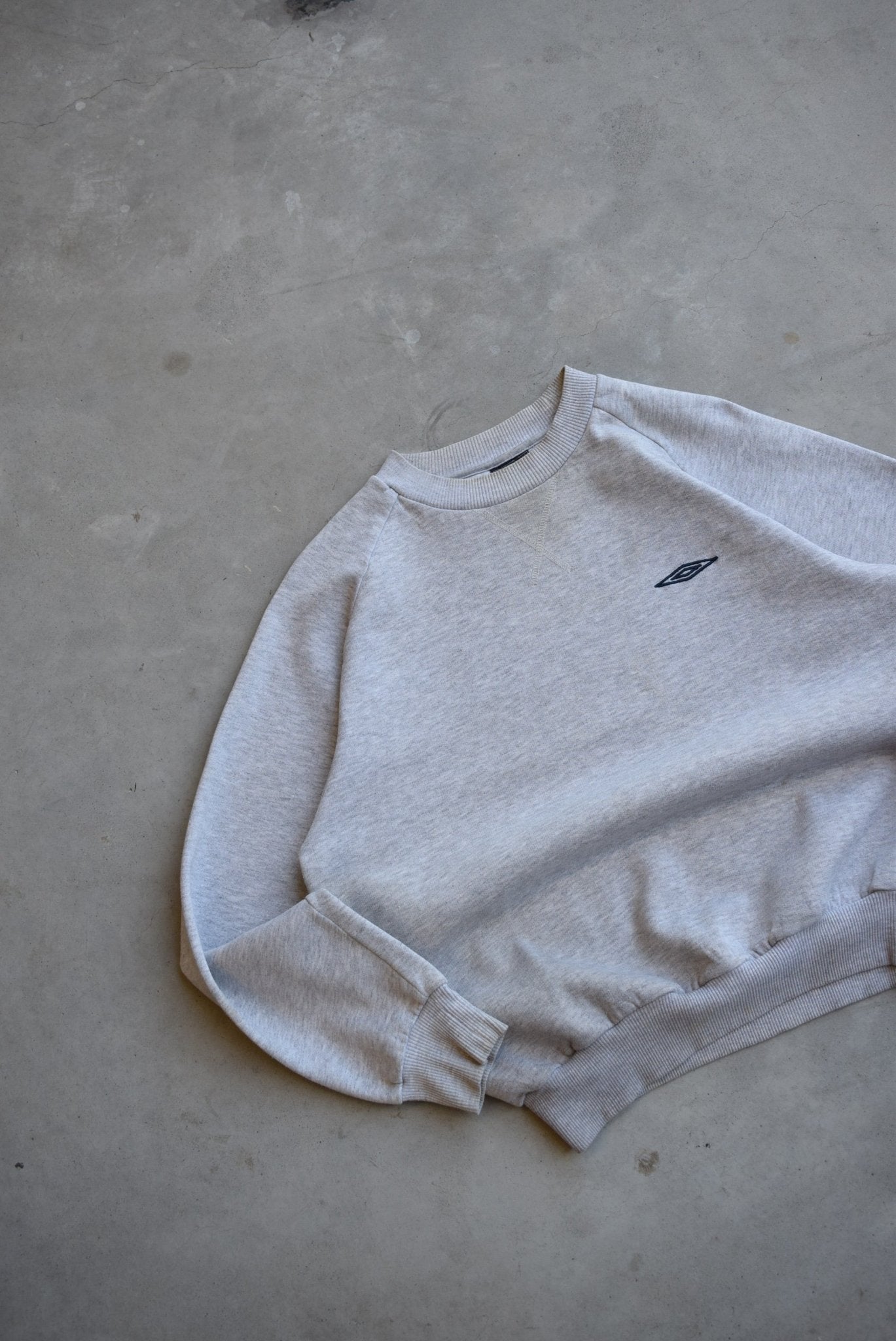 Umbro Grey Embroidered Logo Crewneck — 2000s (M) - Retrospective Store