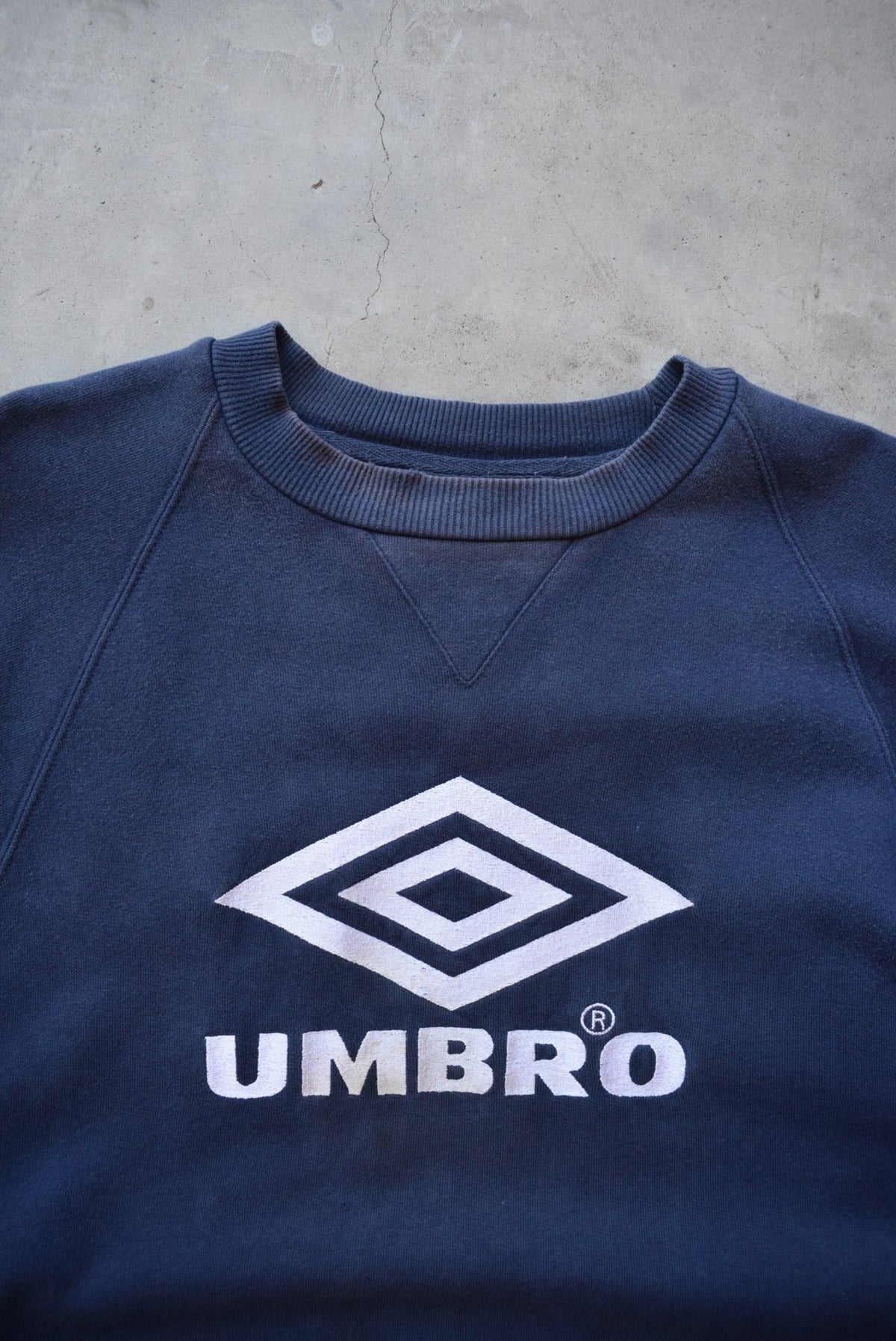 Umbro Navy Embroidered Spellout Crewneck — 1990s (XL) - Retrospective Store