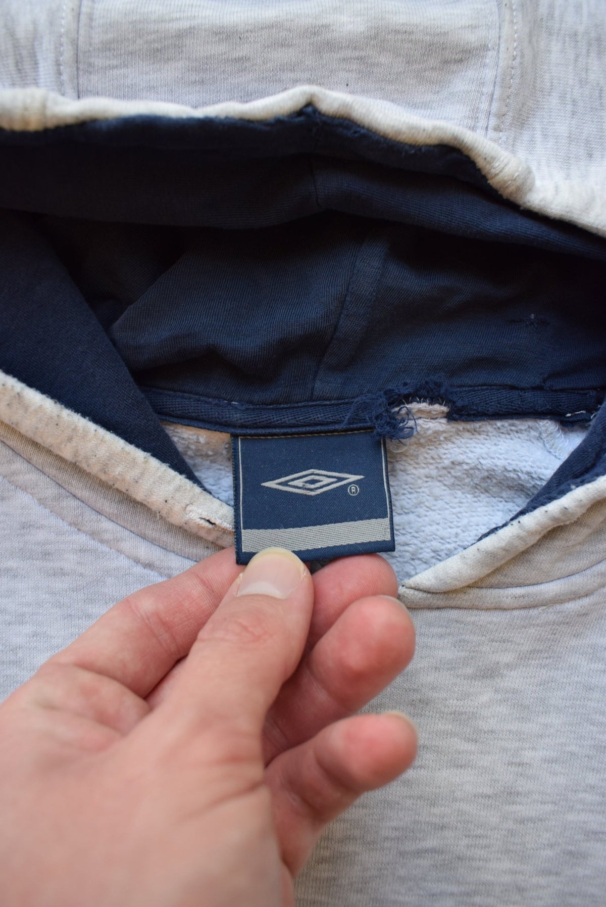 Umbro x Shelbourne FC Grey & Navy Embroidered Hoodie — 1990s (L) - Retrospective Store