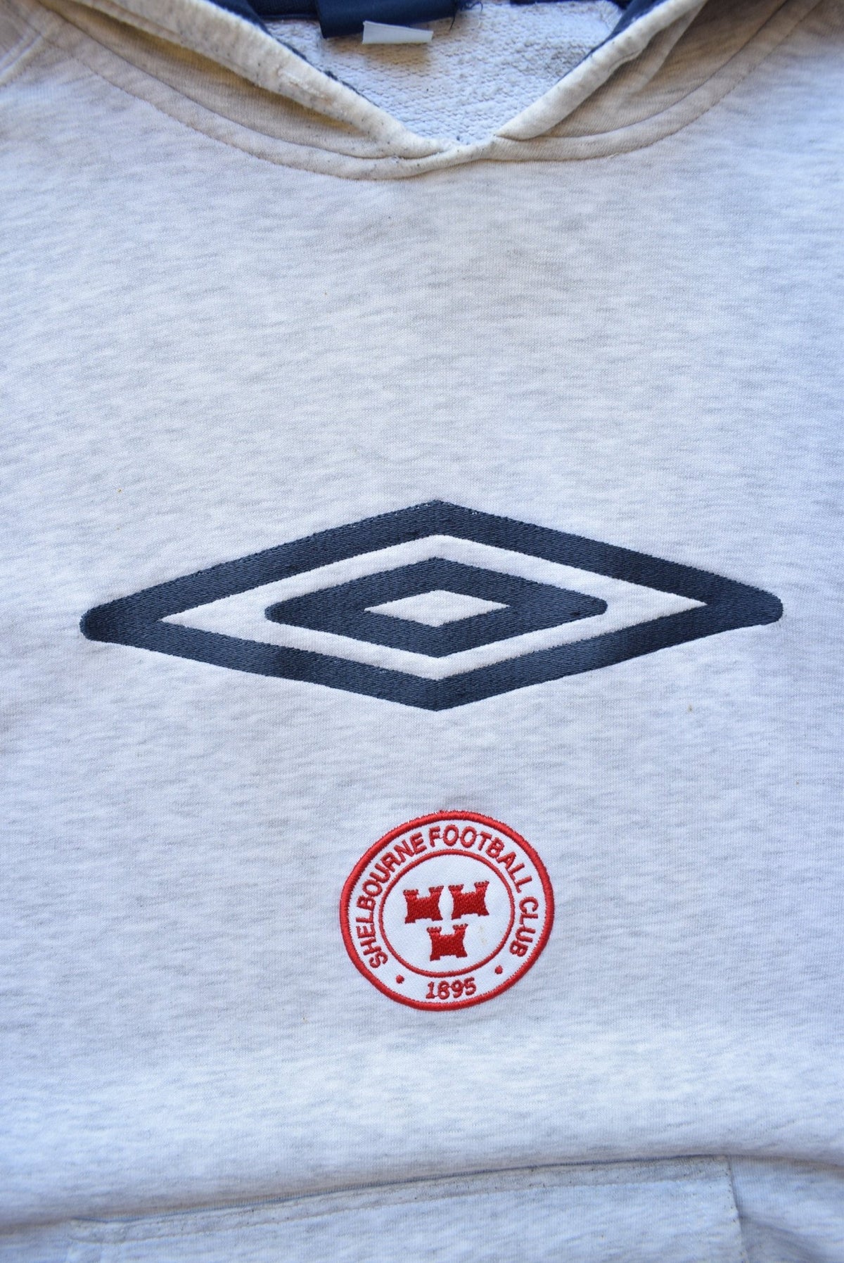Umbro x Shelbourne FC Grey & Navy Embroidered Hoodie — 1990s (L) - Retrospective Store