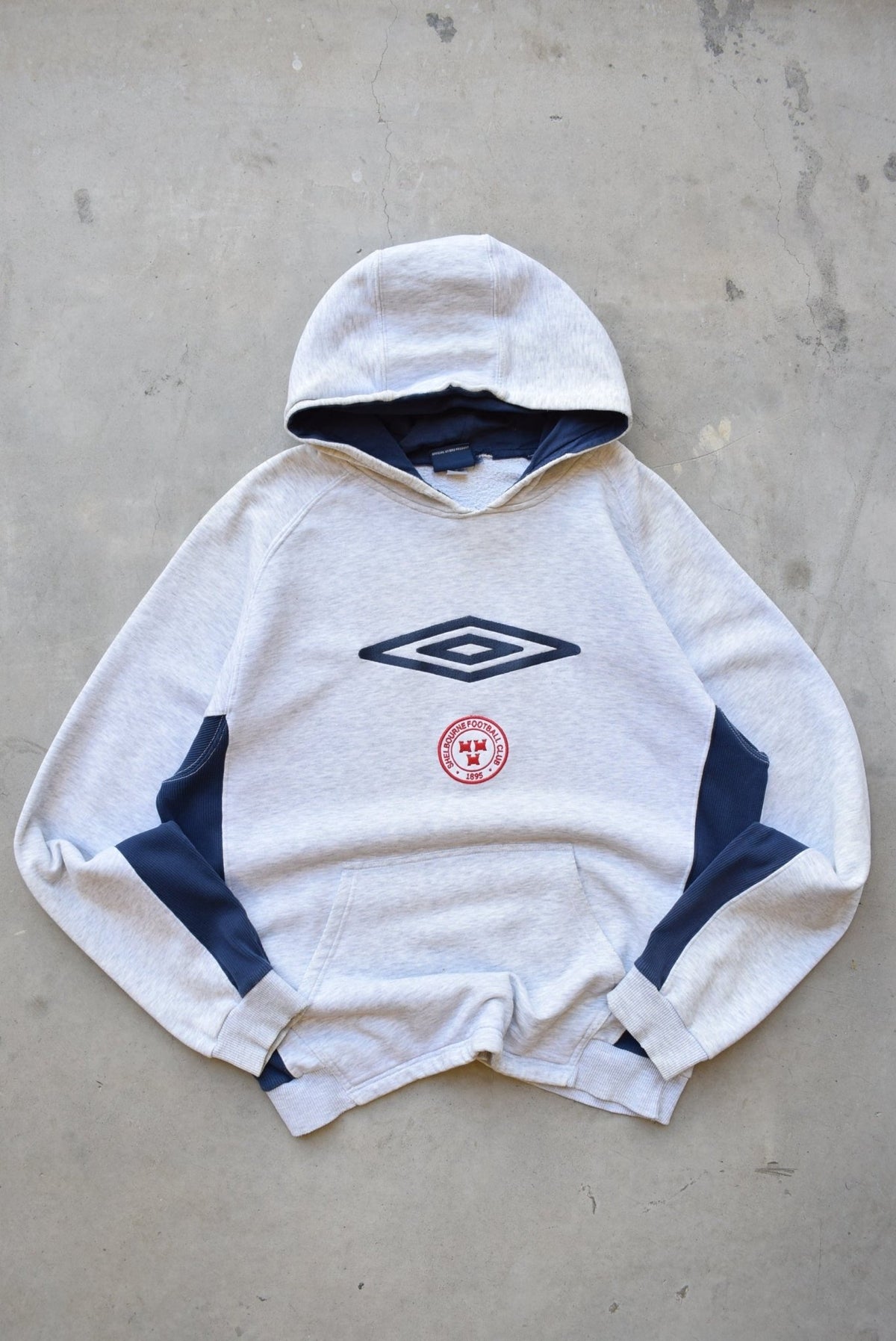 Umbro x Shelbourne FC Grey & Navy Embroidered Hoodie — 1990s (L) - Retrospective Store