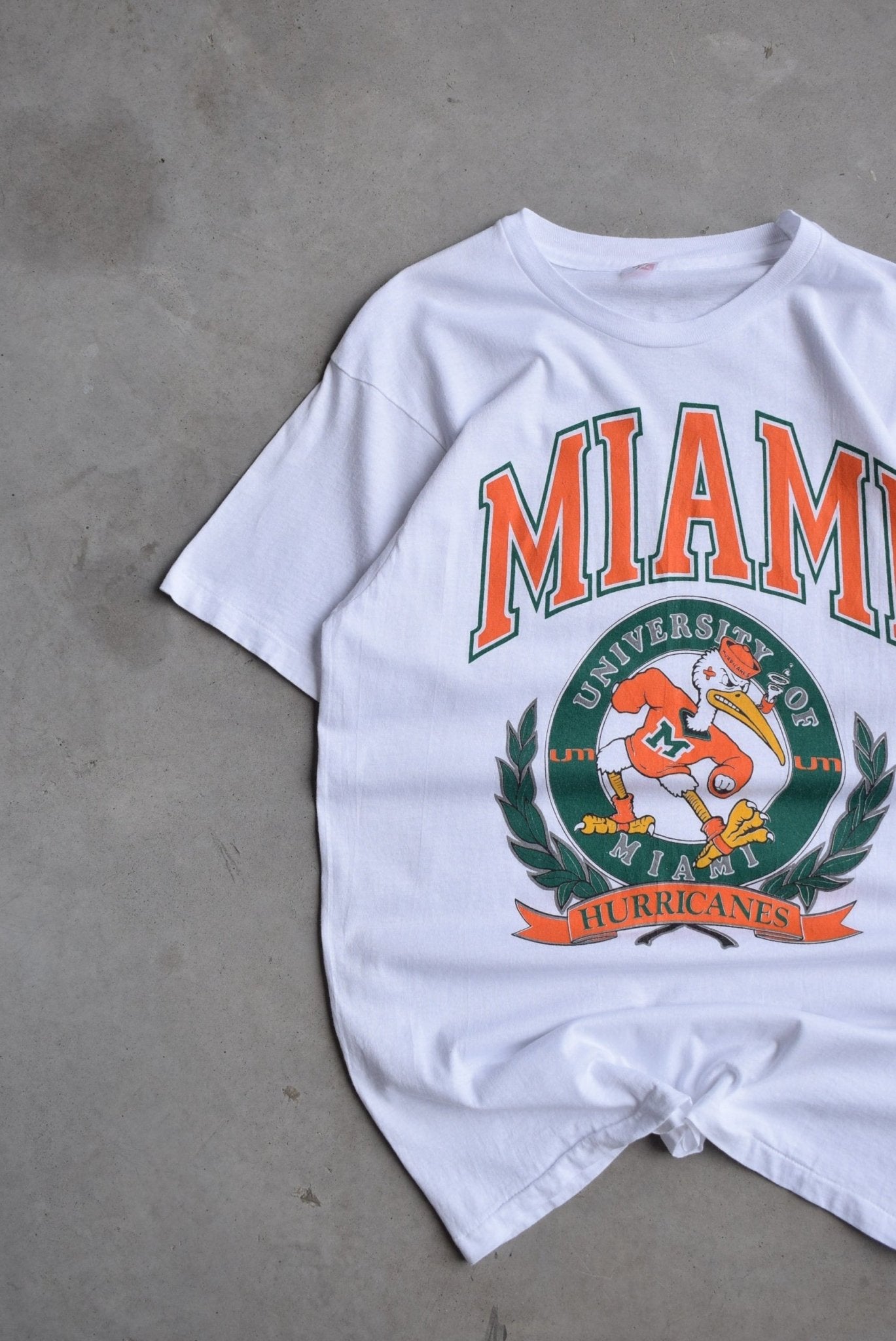 University of Miami White Graphic Tee — 1990s (M) - Retrospective Store