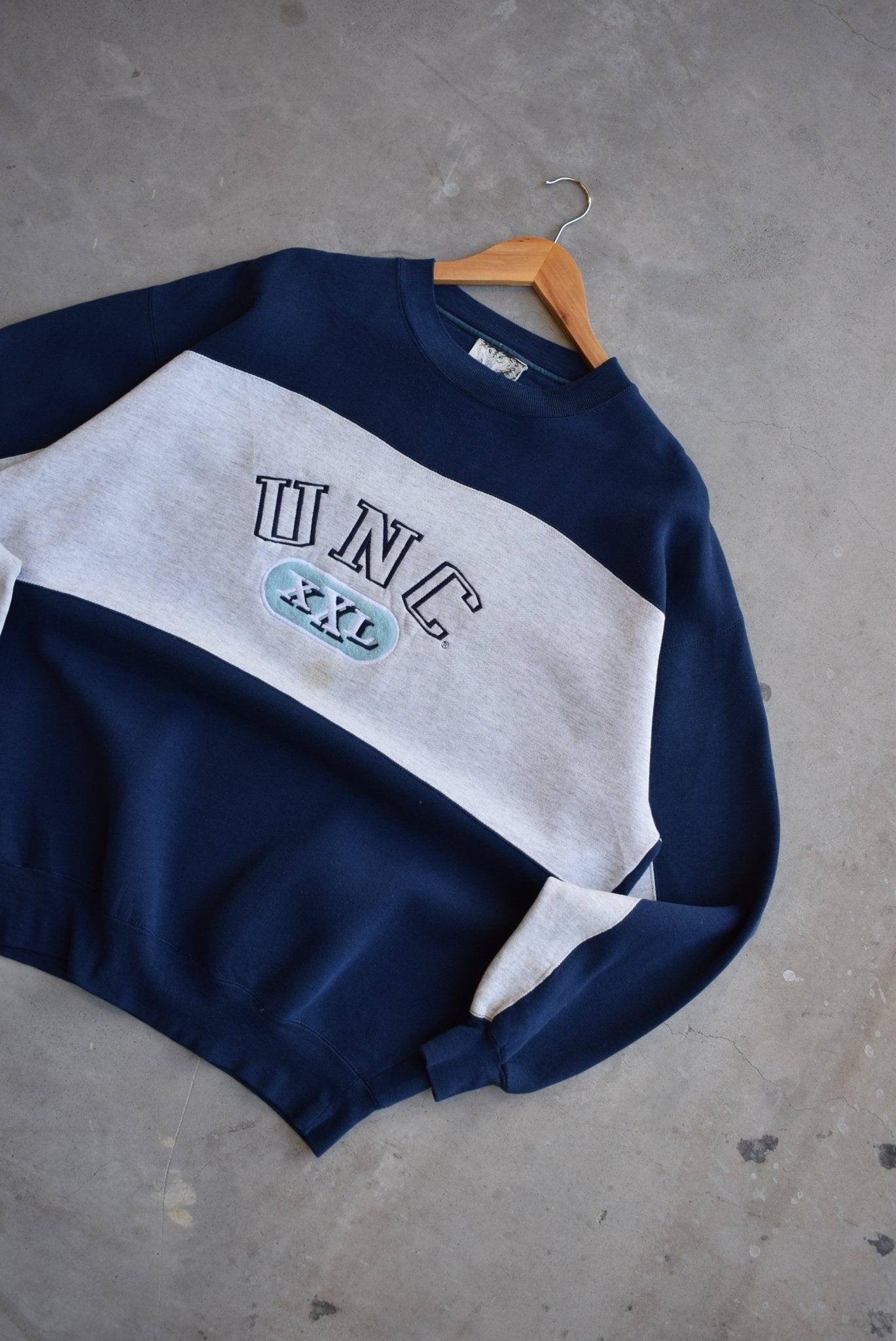 University of North Carolina Embroidered Crewneck — 1990s (XL) - Retrospective Store
