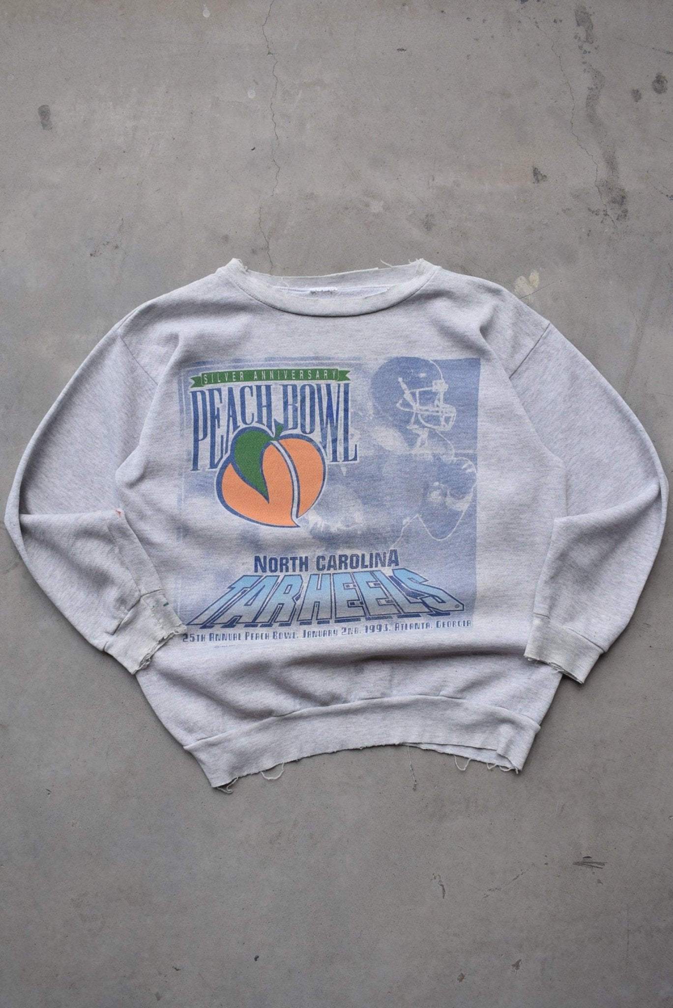 University of North Carolina Football Grey Graphic Crewneck — 1993 (M) - Retrospective Store