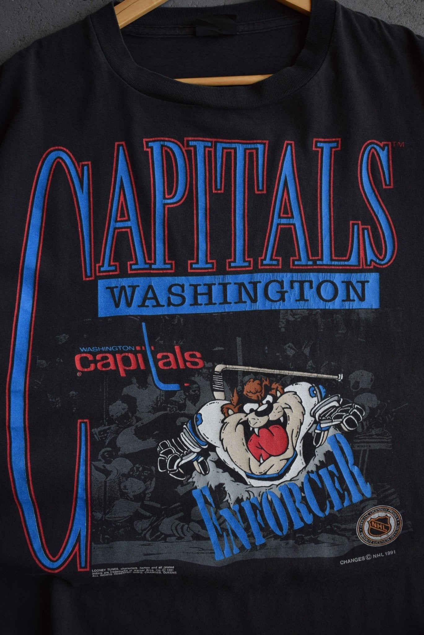 Vintage 1991 Warner Bros. x NHL Washington Capitals Tee (XL) - Retrospective Store