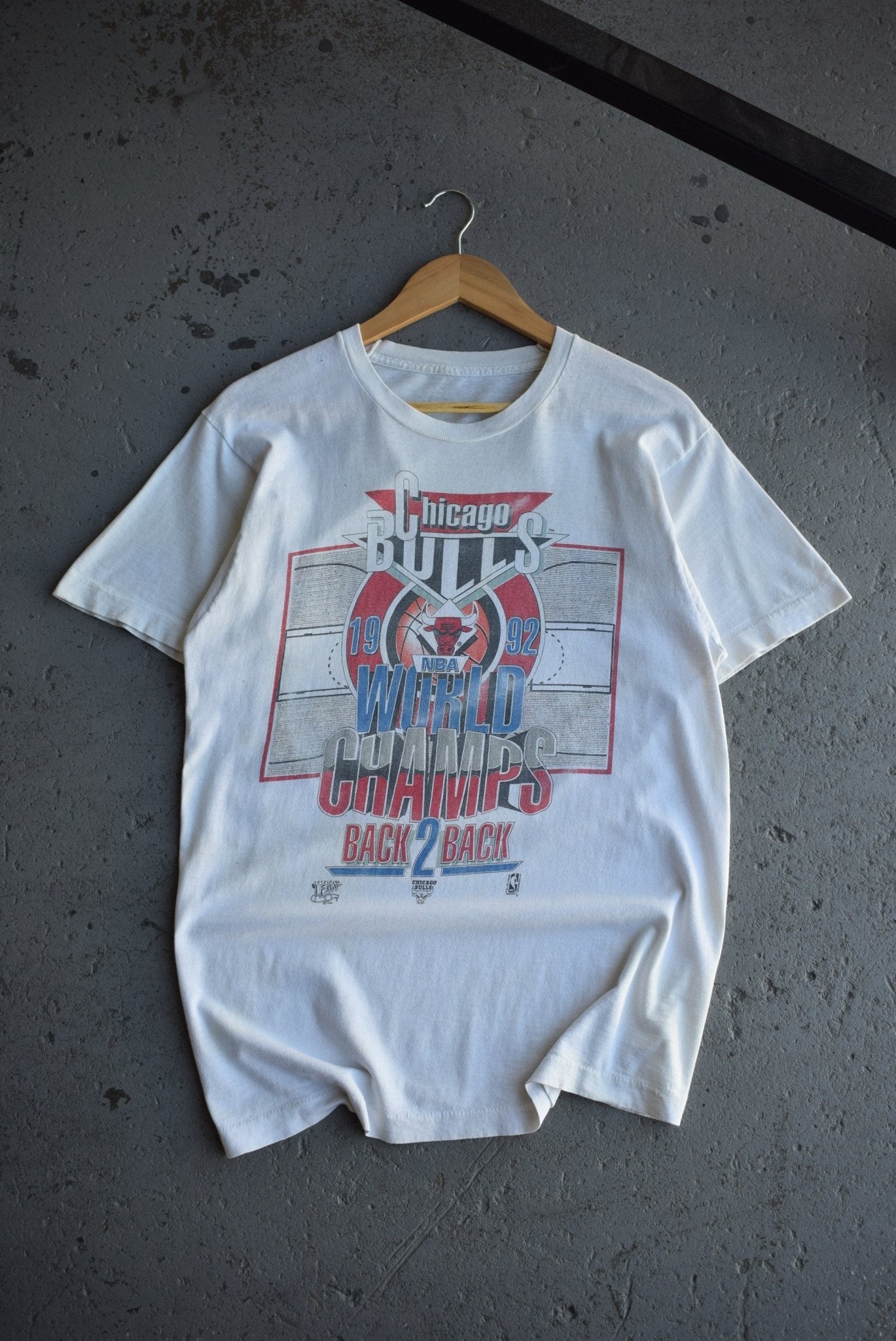 Vintage 1992 NBA Chicago Bulls Back 2 Back Tee (M) - Retrospective Store