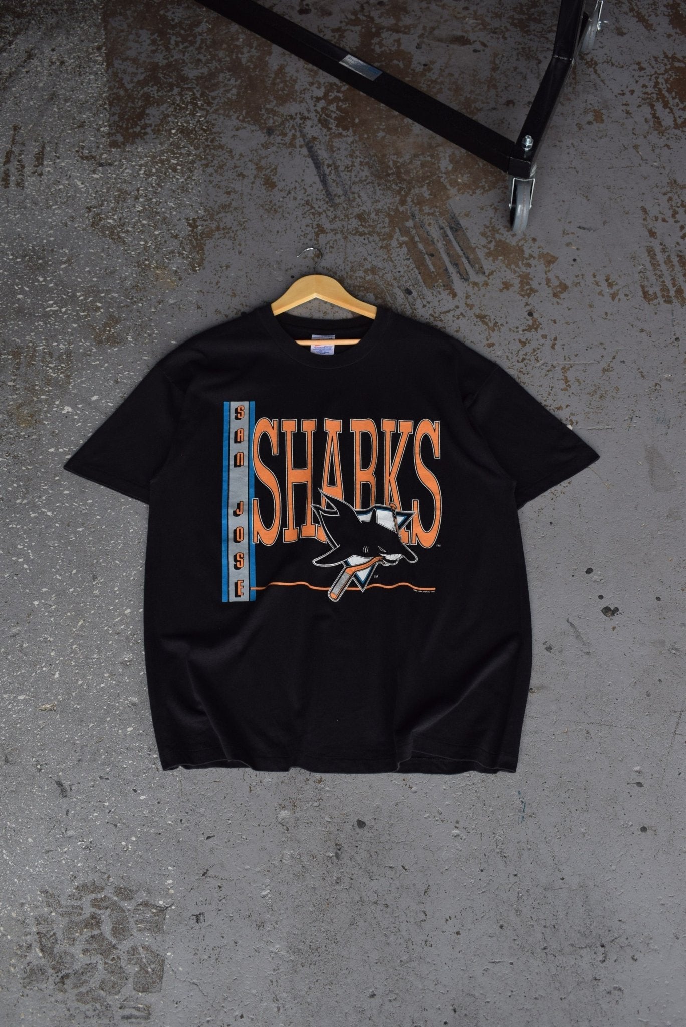 Vintage 1992 NHL San Jose Sharks Tee (XL) - Retrospective Store