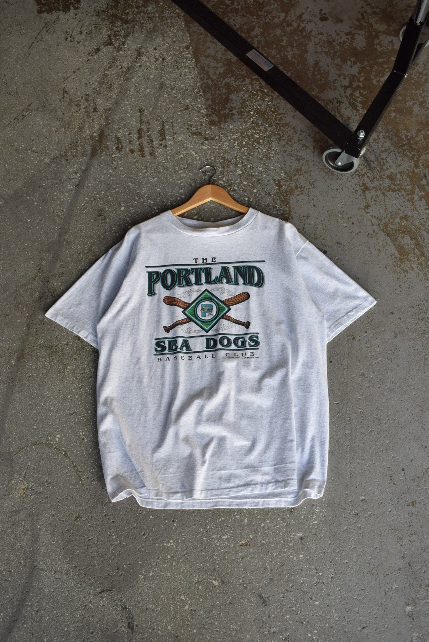 Vintage 1993 MLB Portland Sea Dogs Baseball Club Tee (L) - Retrospective Store