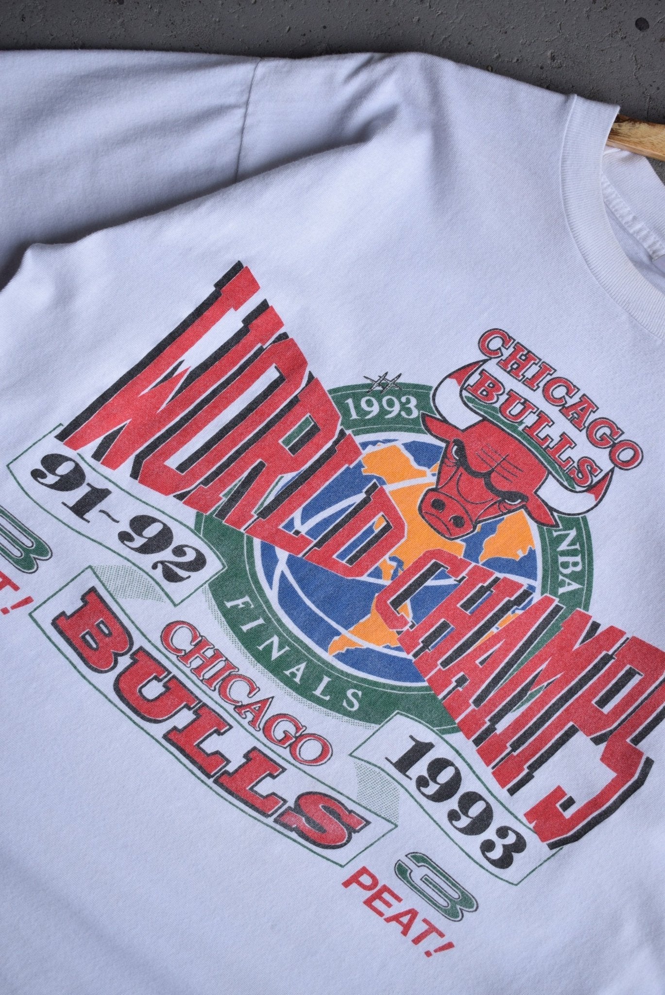Vintage 1993 NBA Chicago Bulls World Champs 3 - Peat Tee (L) - Retrospective Store
