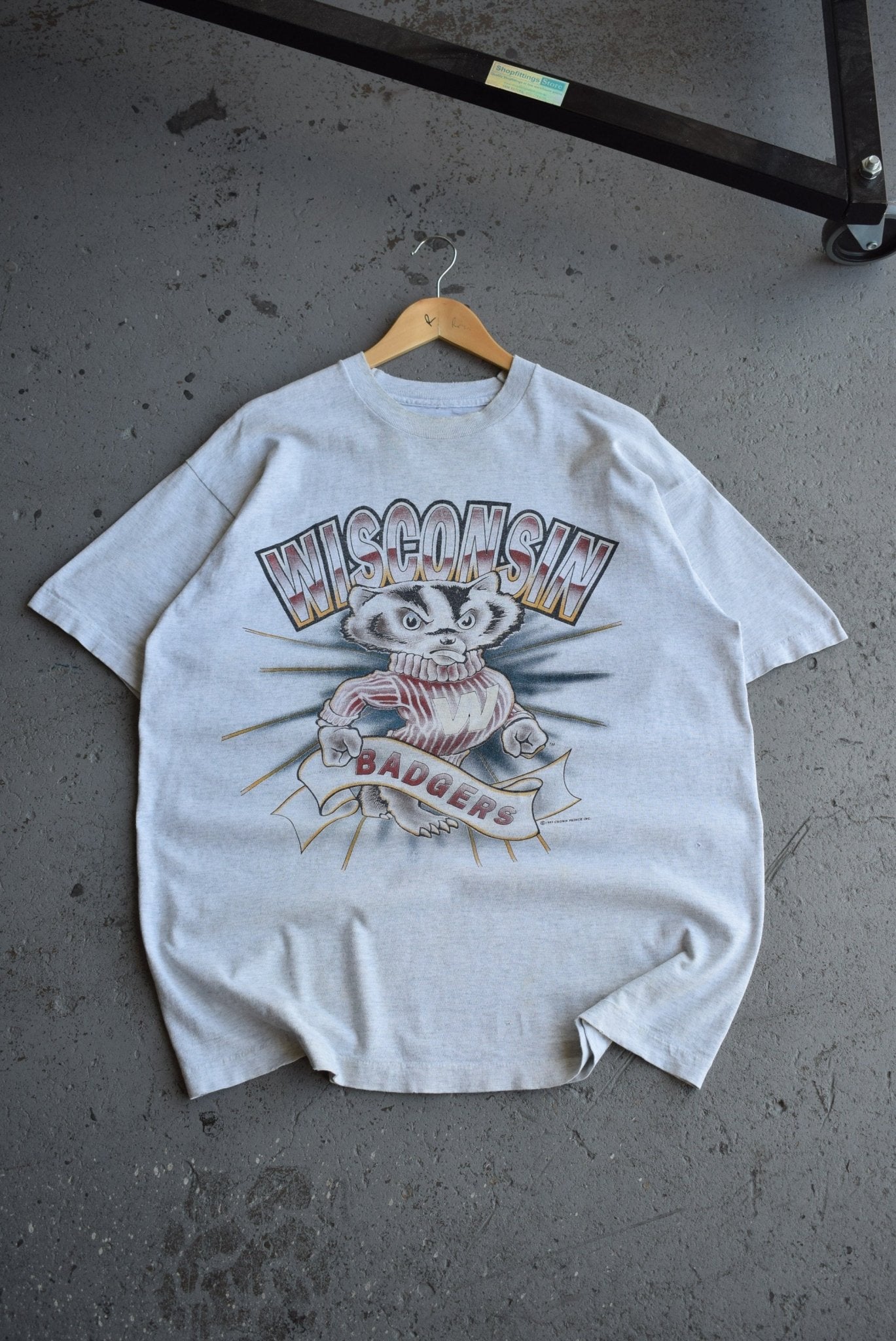 Vintage 1993 University of Wisconsin Badgers Tee (XL) - Retrospective Store