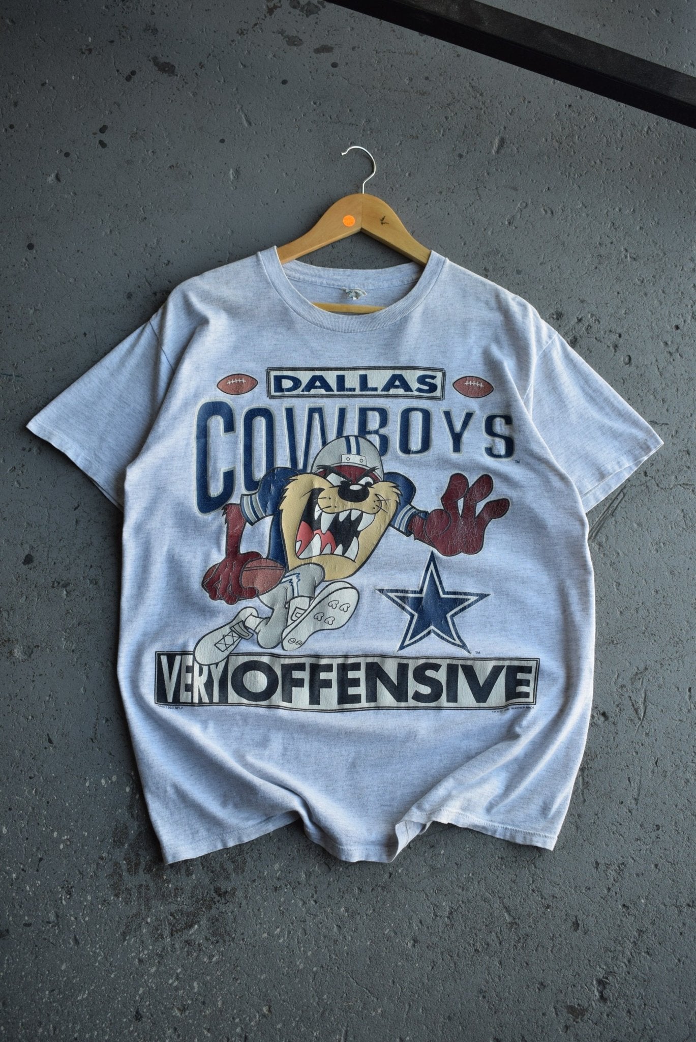 Vintage 1993 Warner Bros. x NFL Dallas Cowboys Tee (L) - Retrospective Store