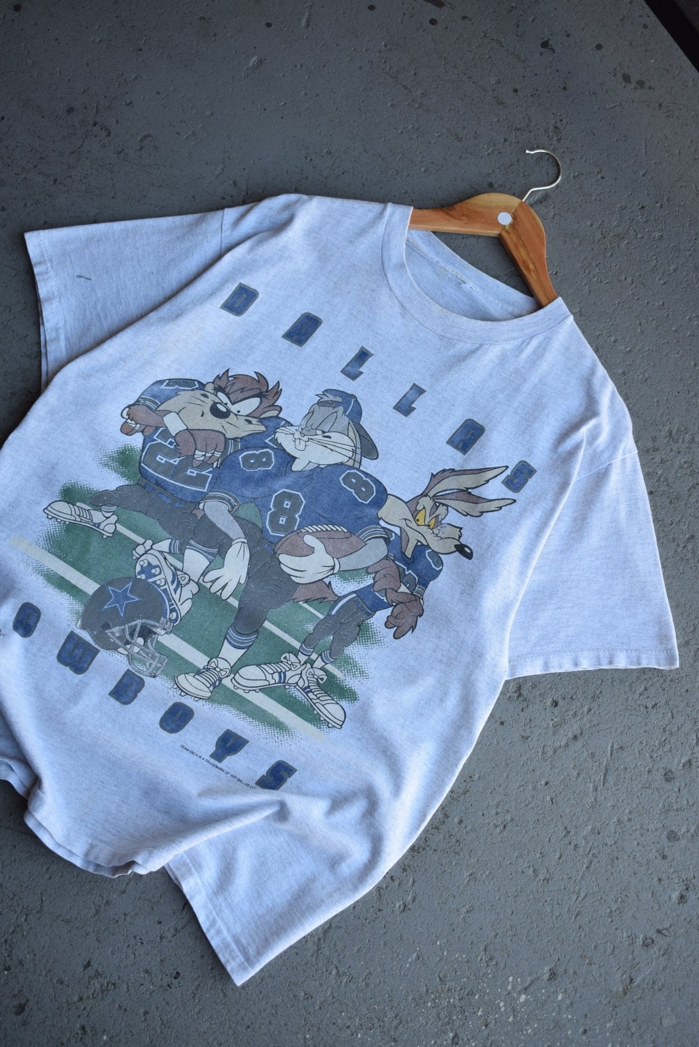 Vintage 1993 Warner Bros. x NFL Dallas Cowboys Tee (L) - Retrospective Store