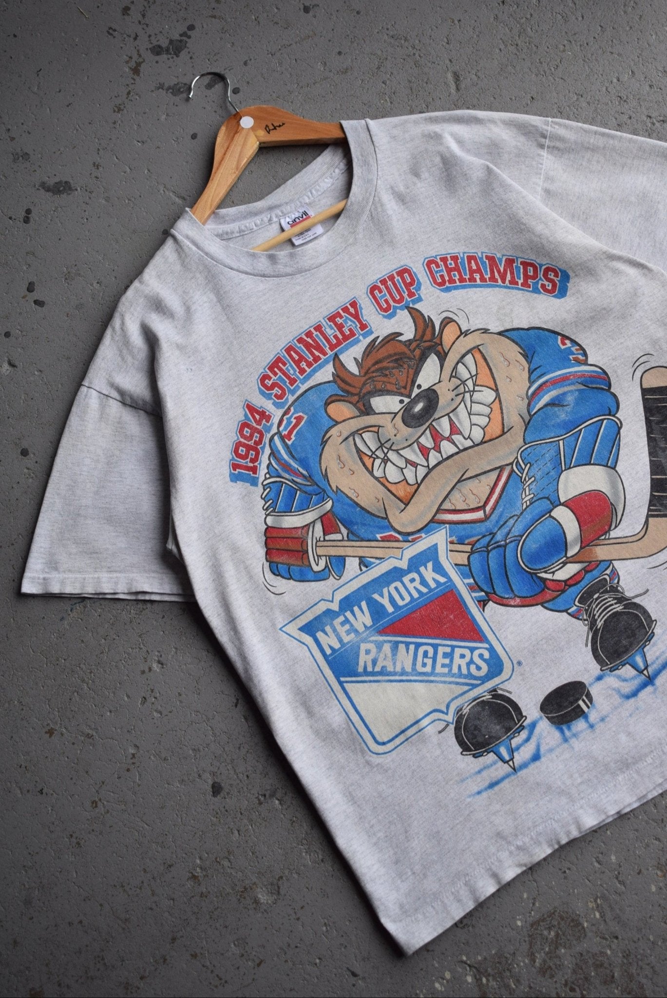 Vintage 1994 Warner Bros. x NHL New York Rangers Champions Tee (L/XL) - Retrospective Store