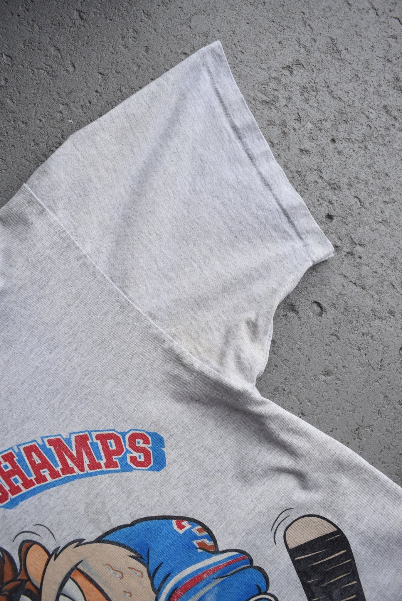 Vintage 1994 Warner Bros. x NHL New York Rangers Champions Tee (L/XL) - Retrospective Store