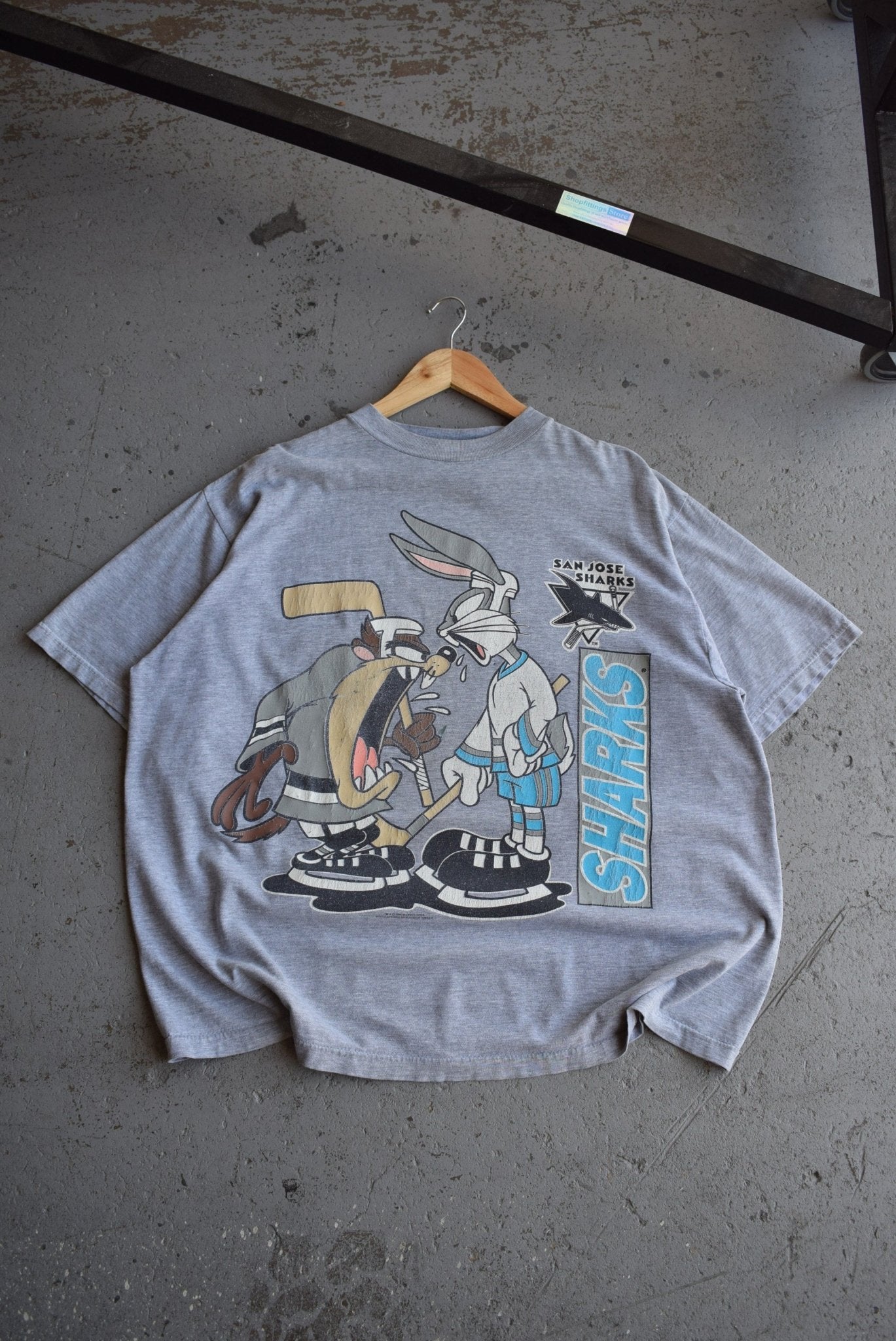 Vintage 1994 Warner Bros. x NHL San Jose Sharks Tee (XXL) - Retrospective Store