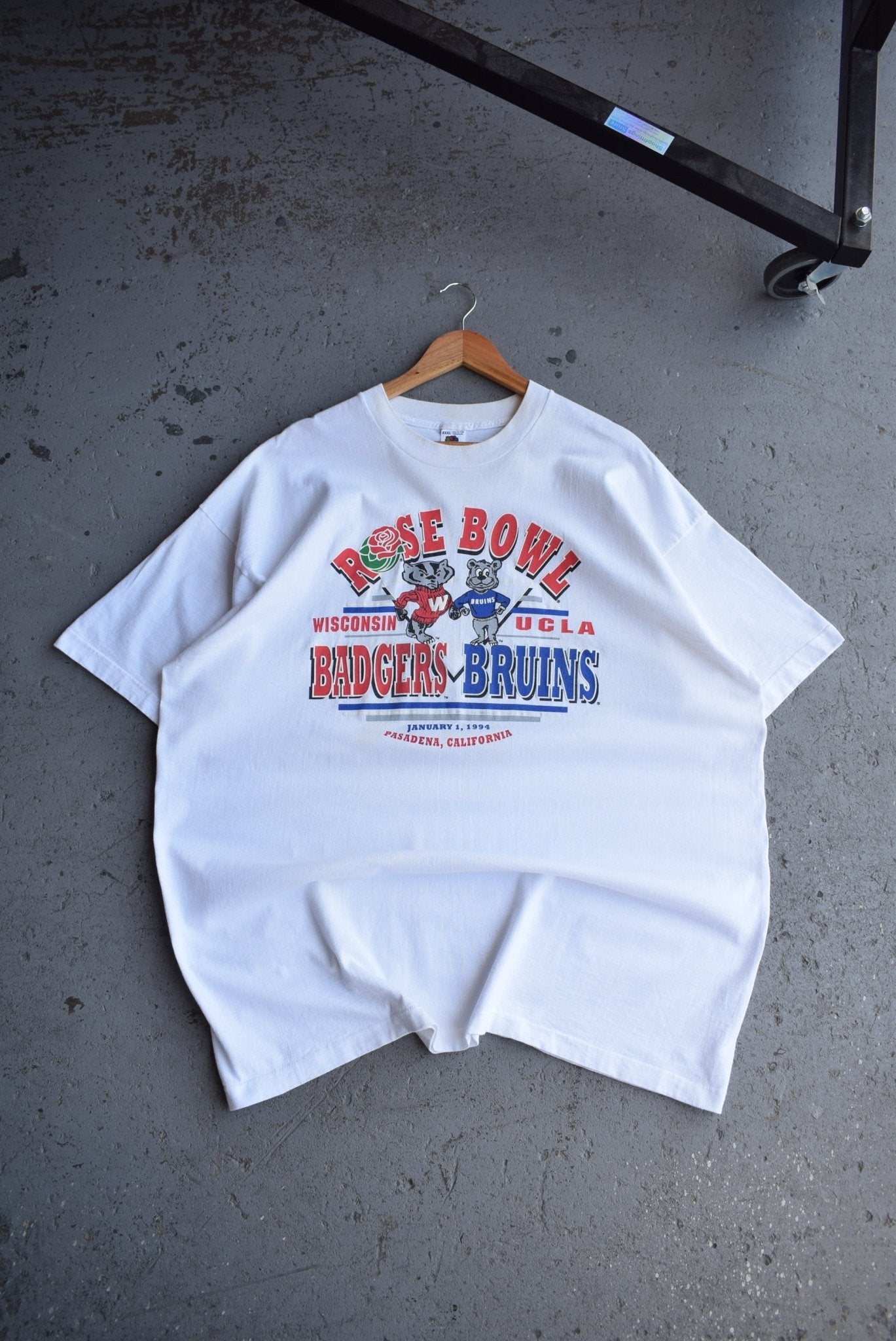Vintage 1994 Wisconsin vs UCLA Rose Bowl Tee (3XL) - Retrospective Store