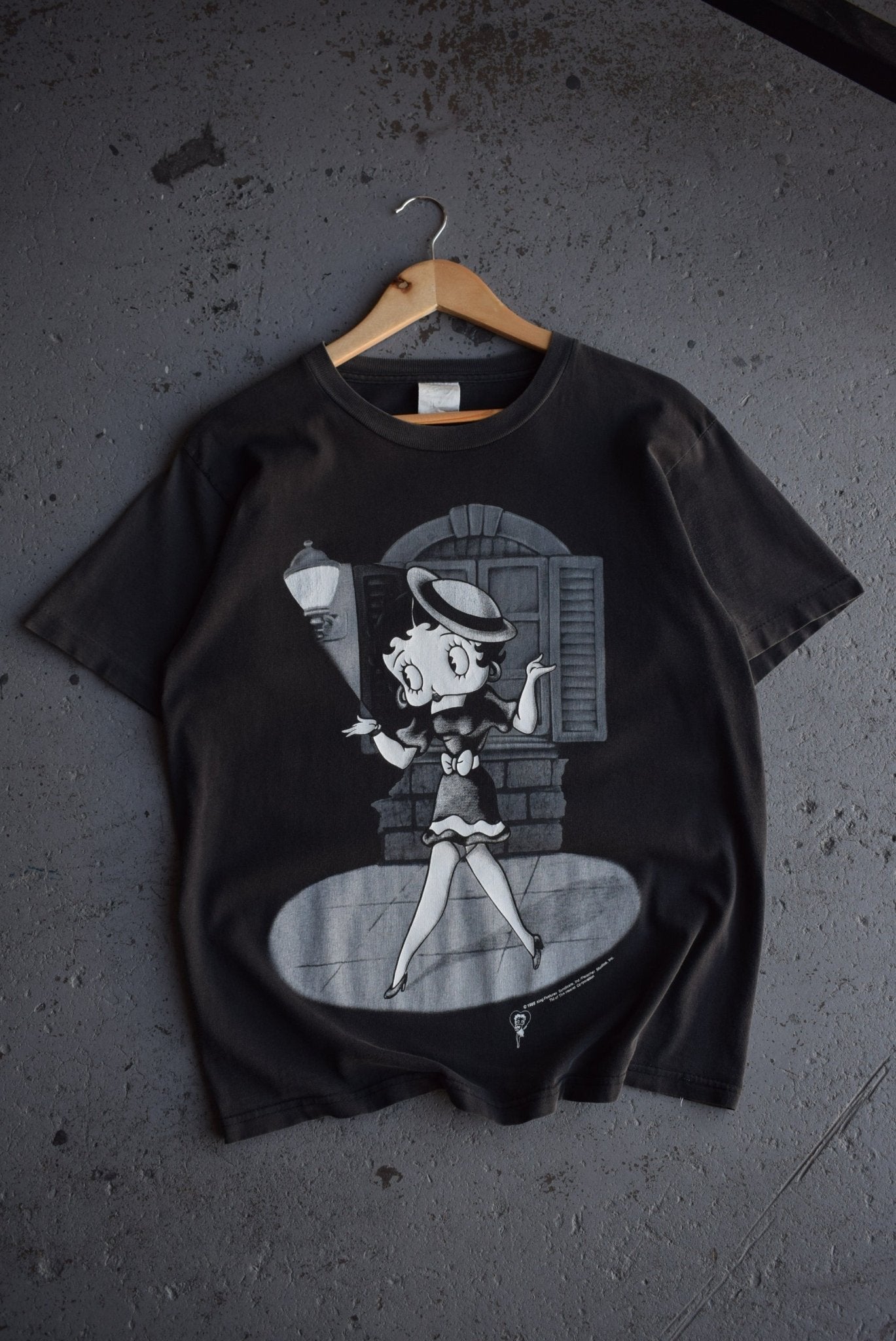 Vintage 1995 Betty Boop Tee (M) - Retrospective Store