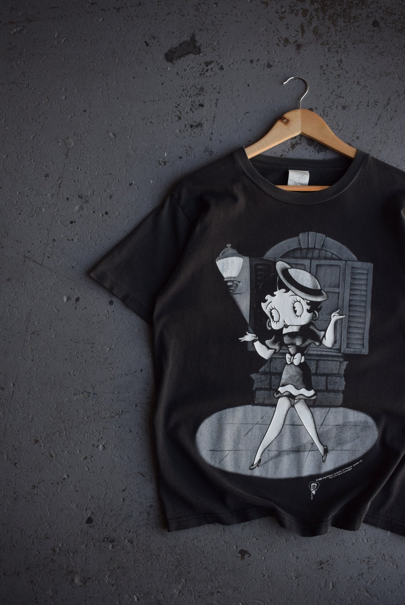 Vintage 1995 Betty Boop Tee (M) - Retrospective Store