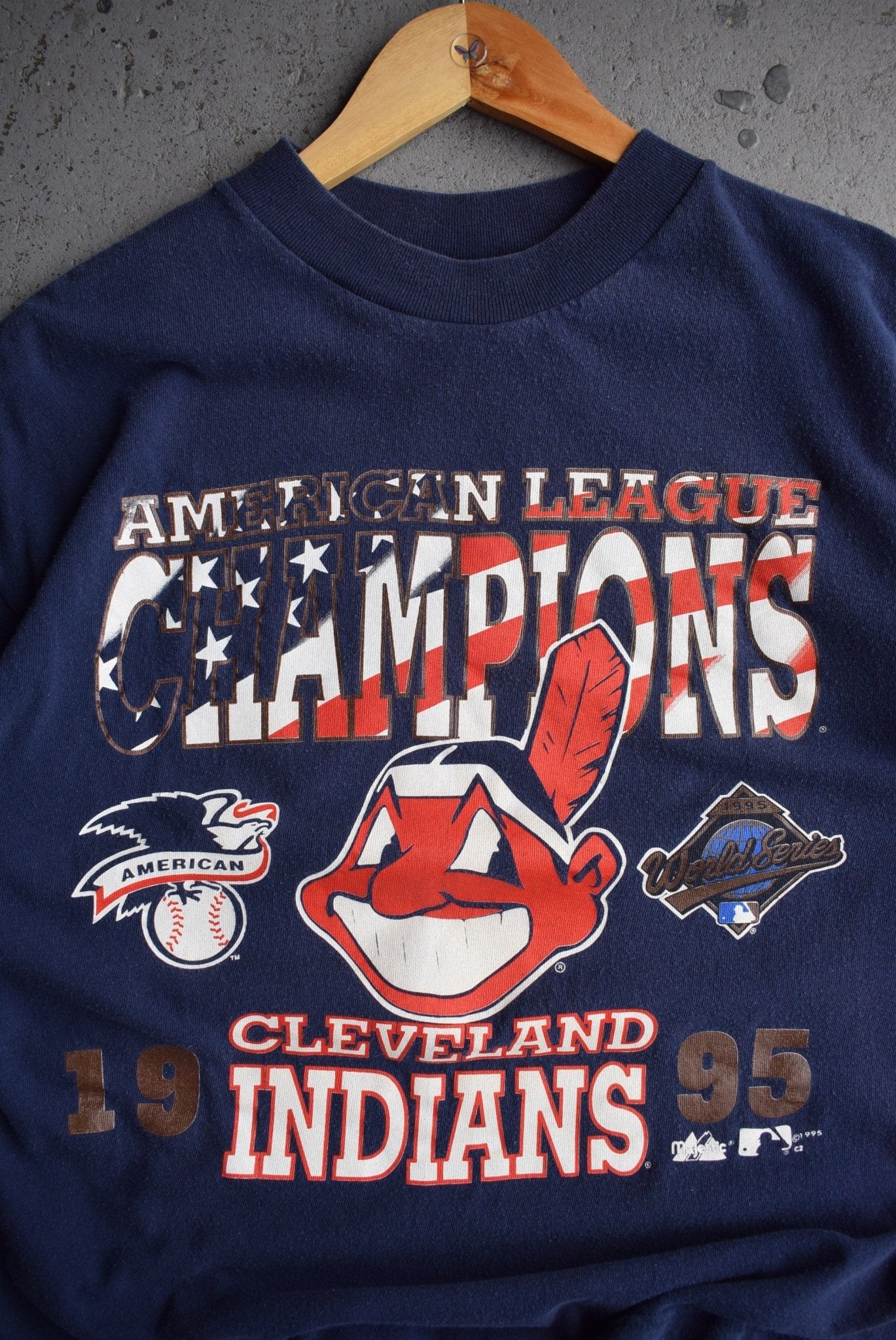 Vintage 1995 MLB Cleveland Indians World Series Champions Tee (M/L) - Retrospective Store
