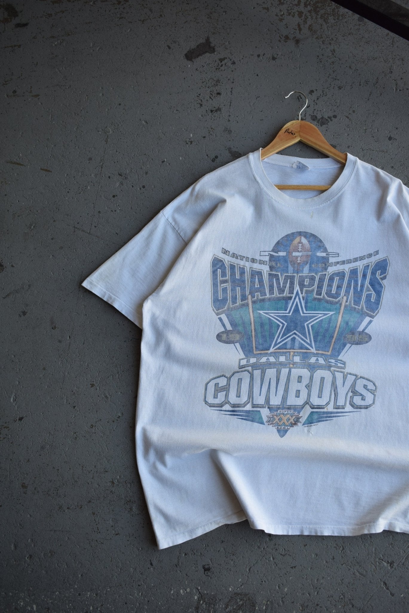Vintage 1995 Starter x NFL Dallas Cowboys Champions Tee (XL/XXL) - Retrospective Store